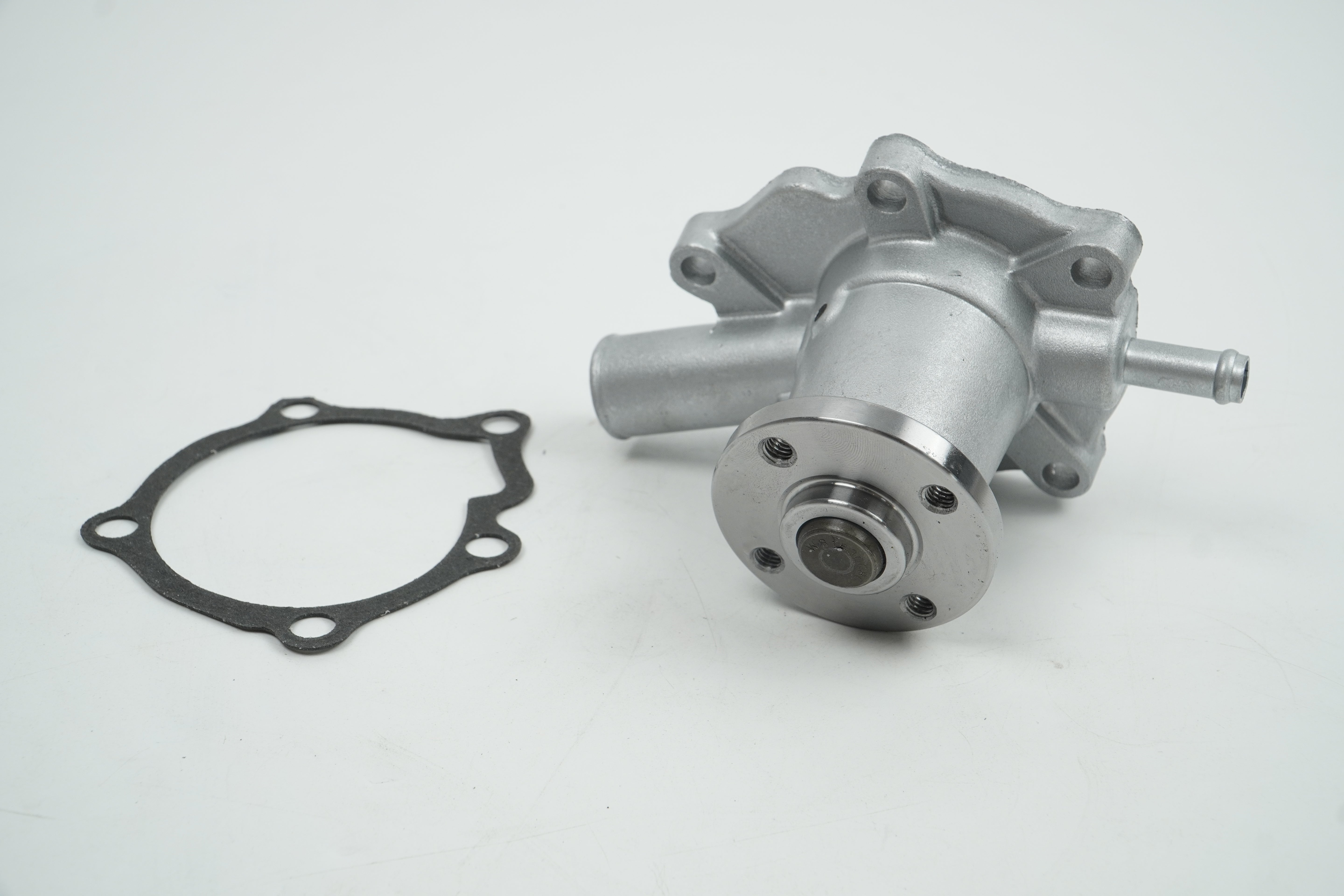 Water Pump 6687713 for Bobcat MT52 MT55 MT85