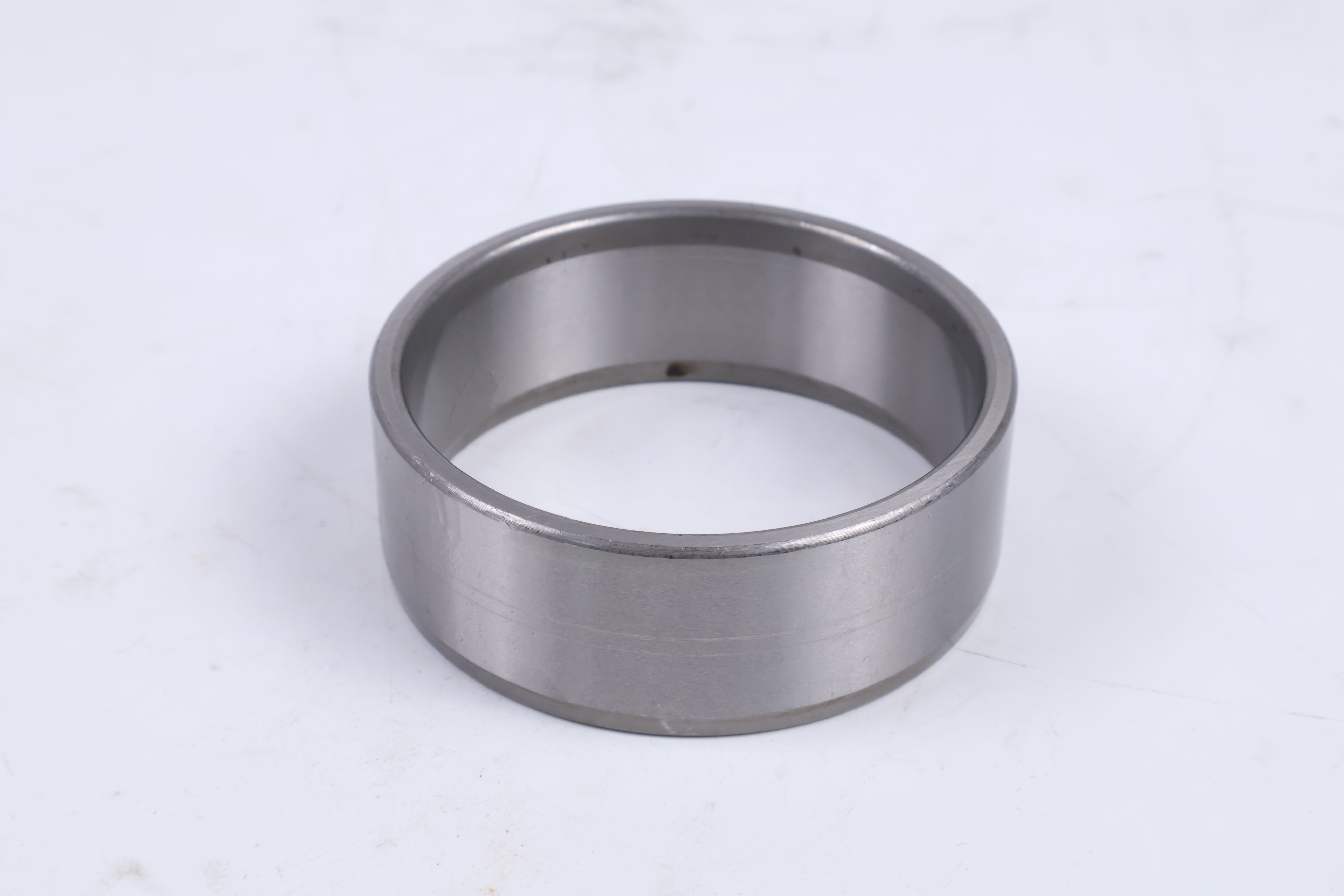 New Swing Cylinder Ring Bushing 124568A2 for Case Light Equipment 570Lxt 580L 580M 580N 580N Ep 580Sl 580Sm 580Sm 580Sn