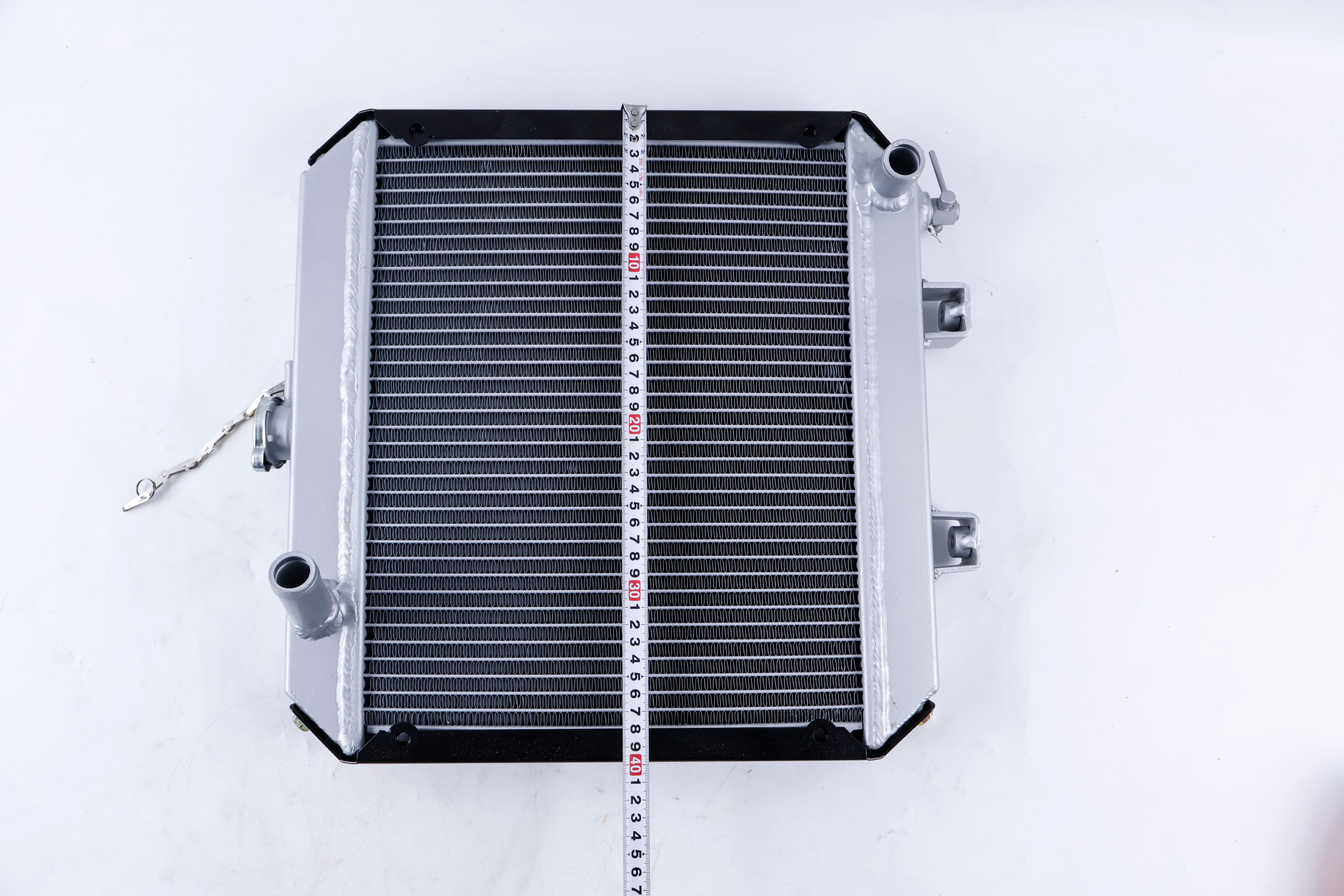 Aftermarket Water Radiator 15531-72060 for Kubota Tractor B5200D B5200E B6200D B6200E B7200D B7200E