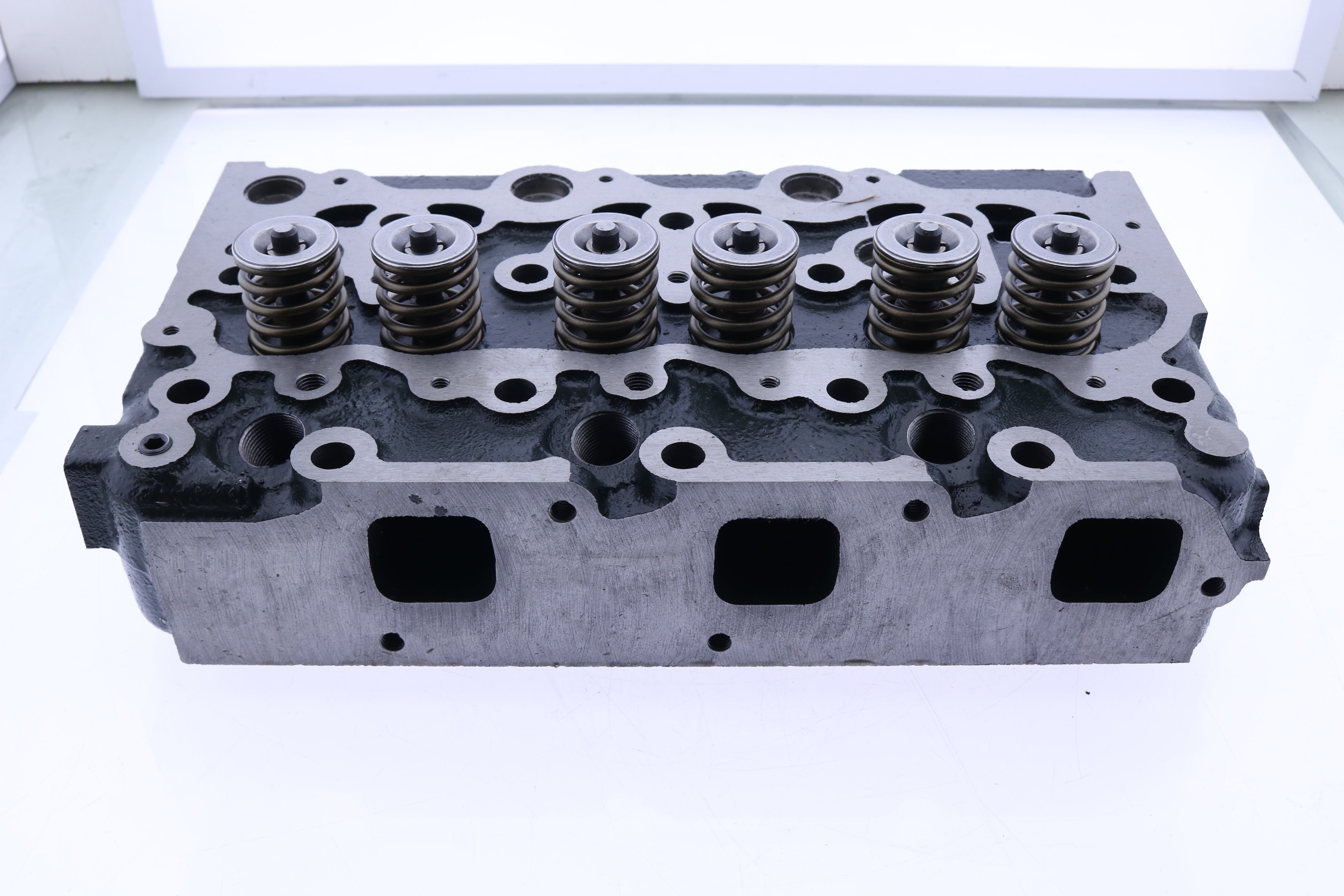 D1703 Cylinder Head 1A033-03042 For Kubota L3430DT L3430HST