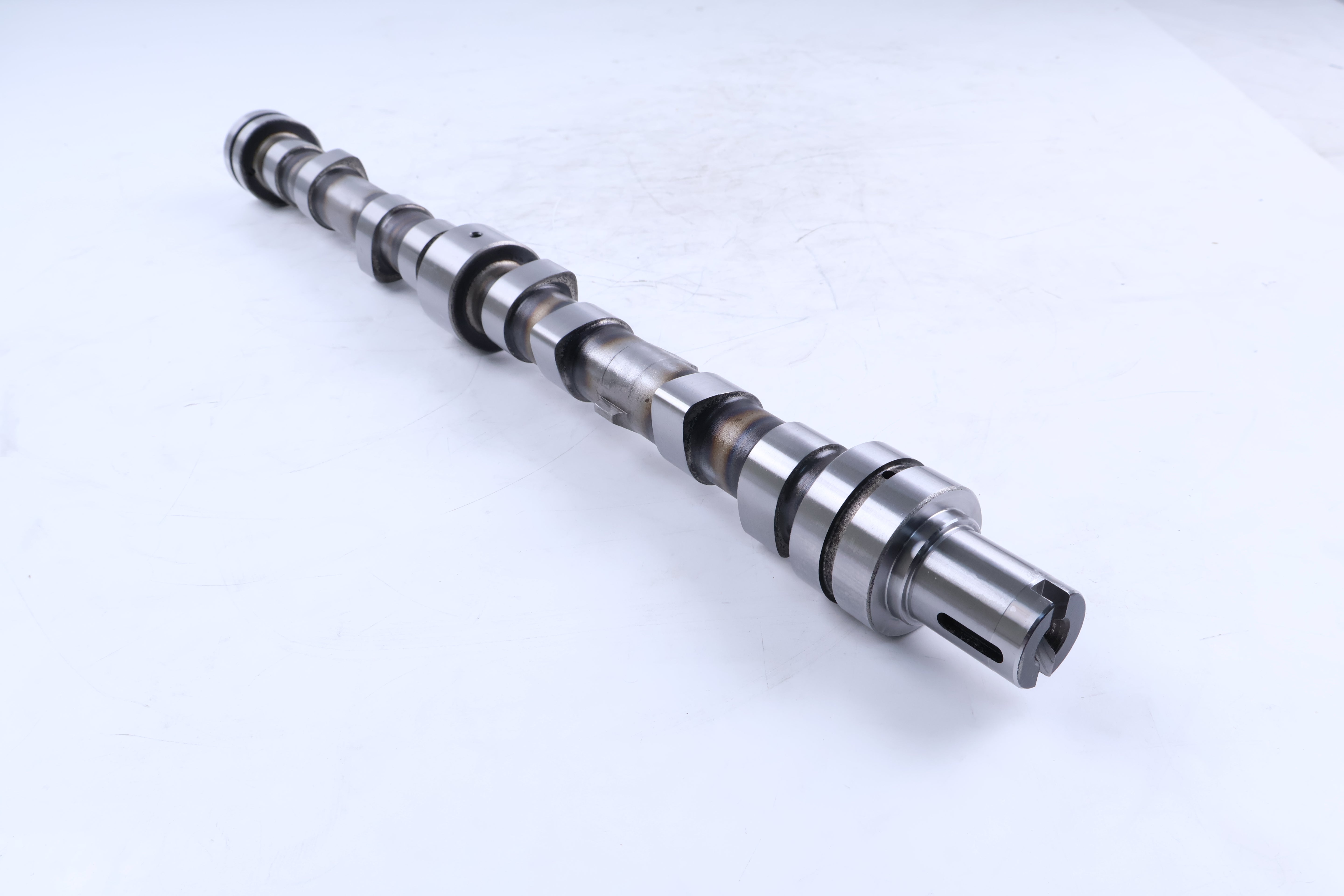 Camshaft 1C010-16012 for Kubota Engine V3300 V3800 Hyundai 20D-7 25D-7 30D-7 33D-7 HSL850-7