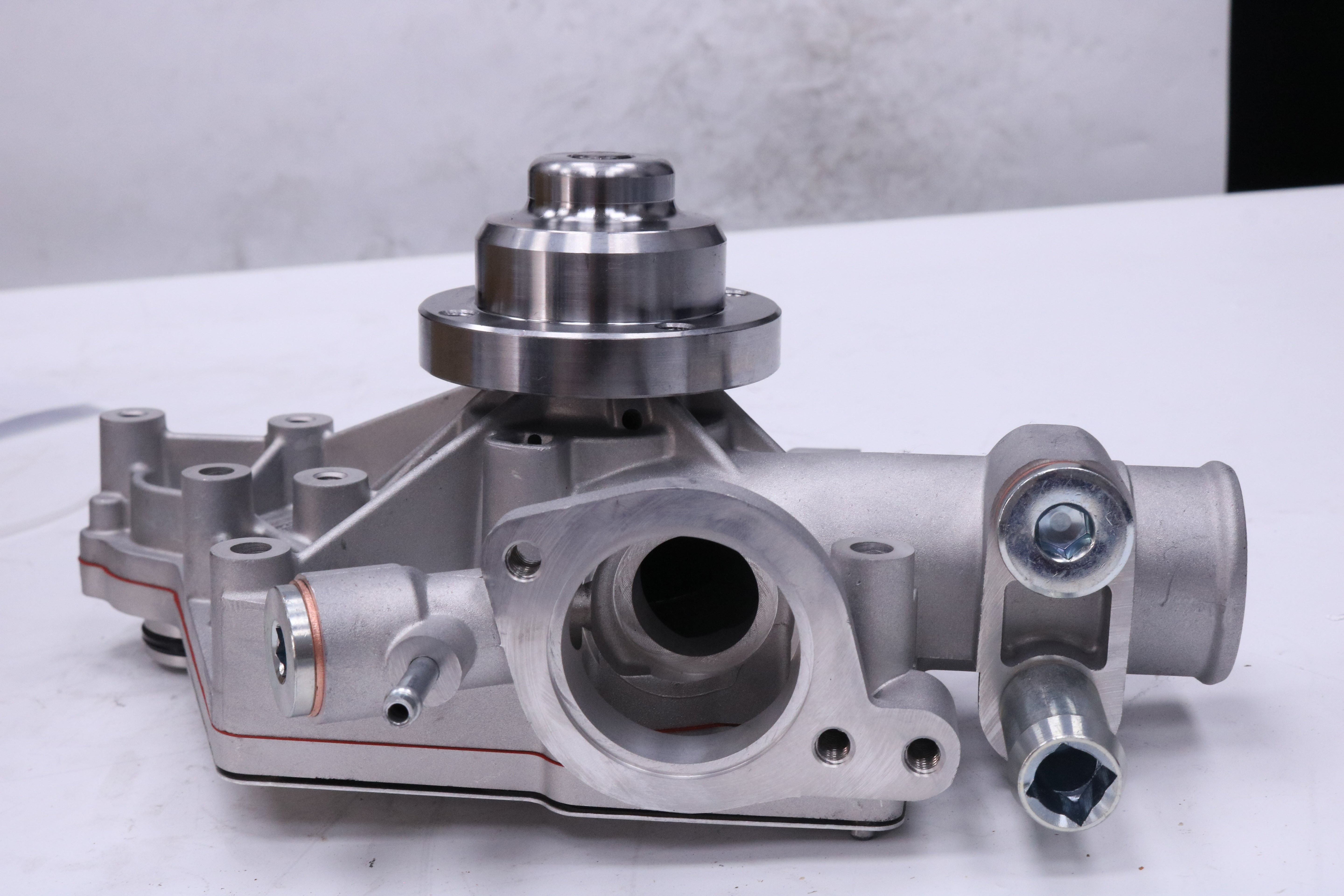 Aftermarket Water Pump 46653315 for Bobcat Air Compressor C185 HP185