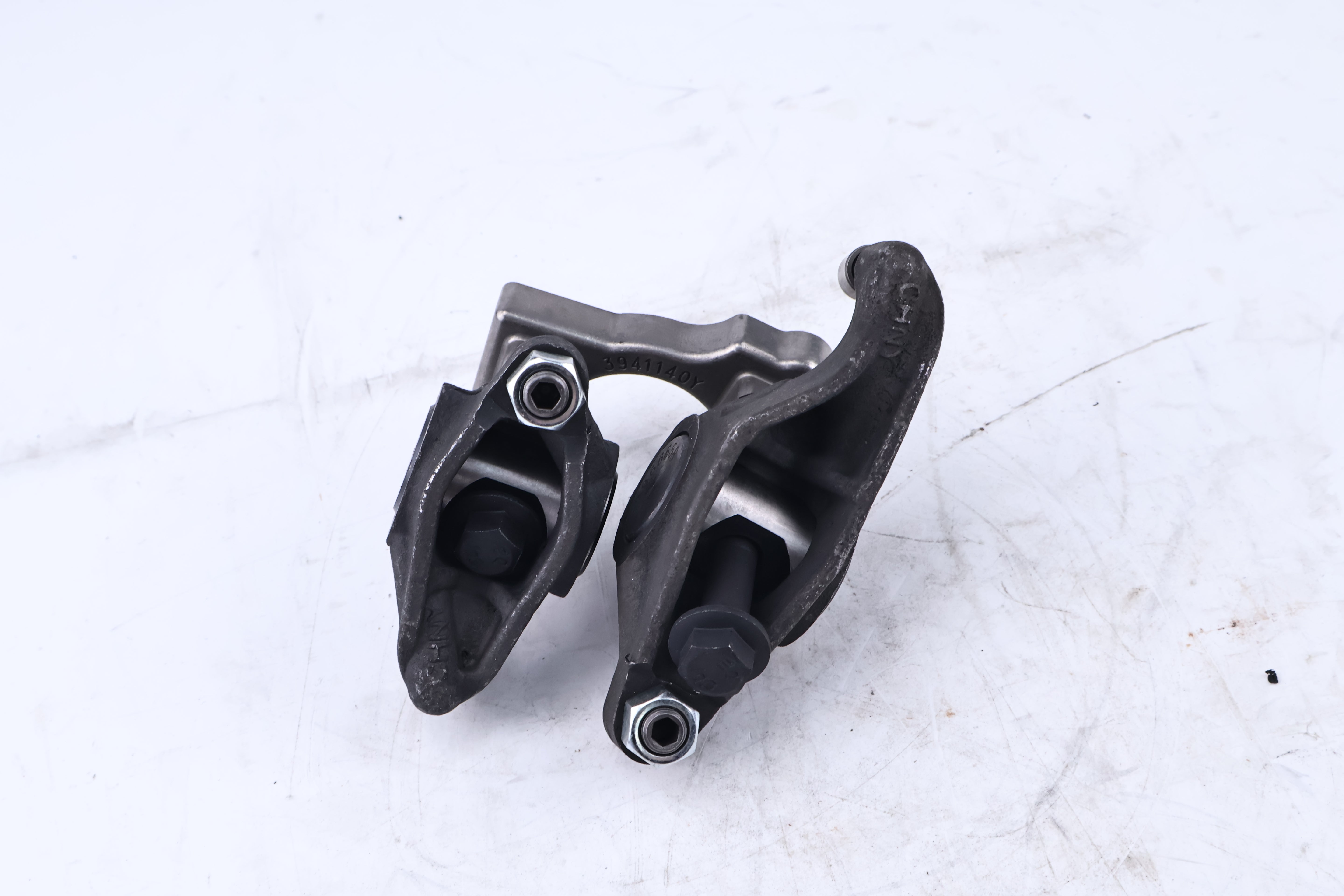 Replacement Rocker Arm Assembly 5253887 Compatible for Cummins ISC, ISC8.3, QSC8.3L, ISL, CM850, CM2150, CM2250