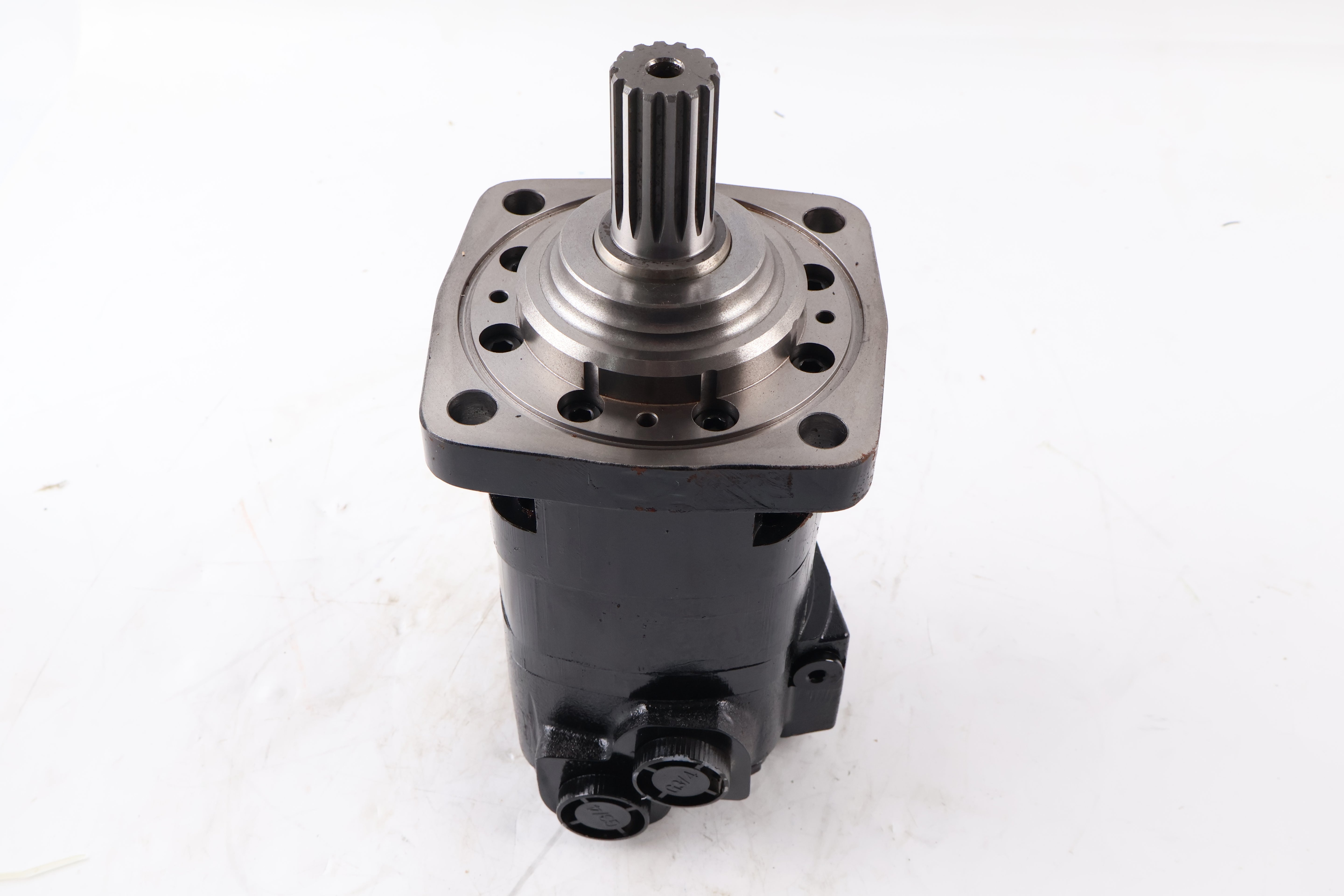 Aftermarket Hydraulic Drive Motor 6664889 Compatible with Bobcat Skid Steer Loader 553