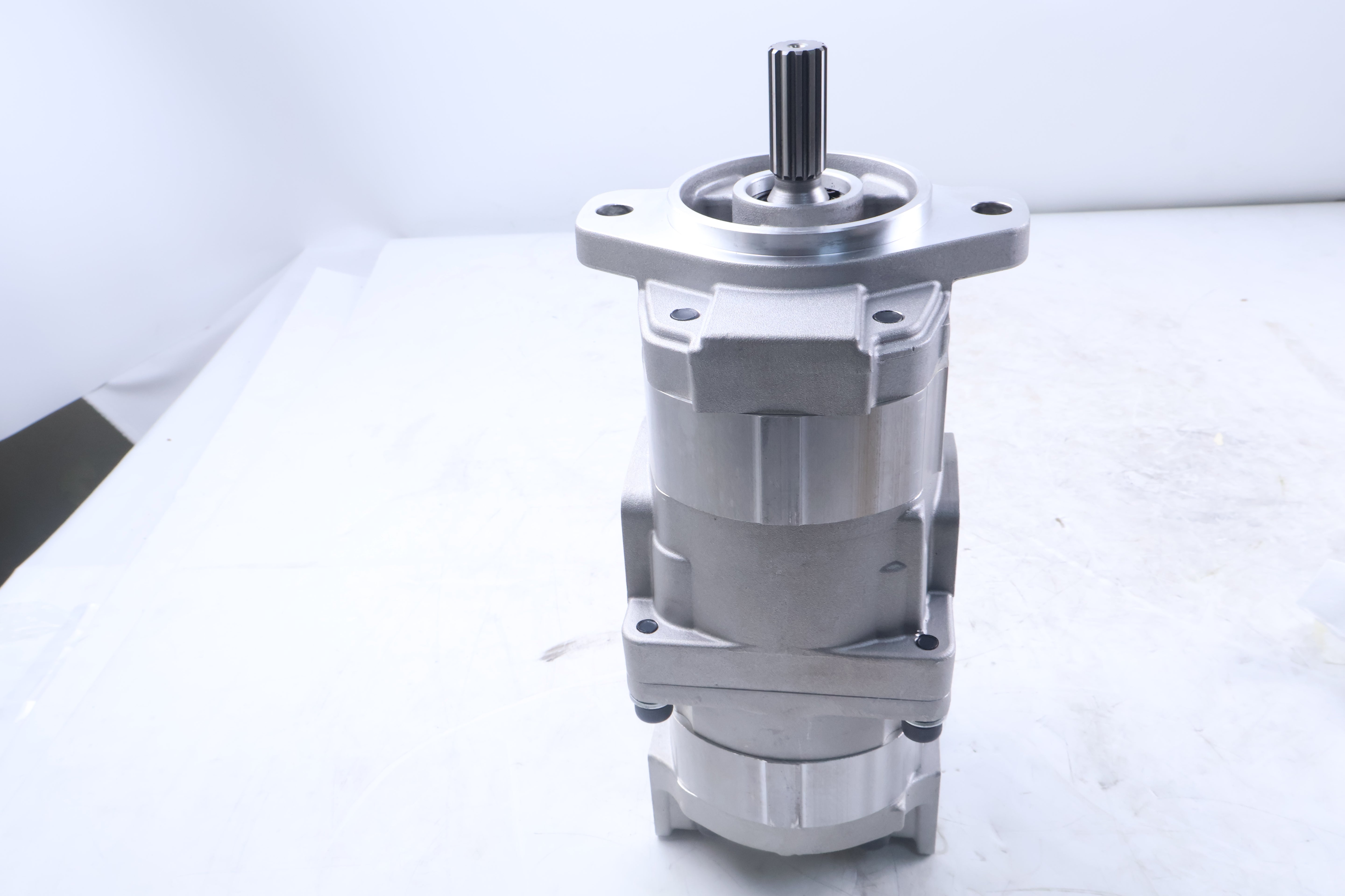 Hydraulic Gear Pump 705-52-21170 for Komatsu Dozer D41E6T/D41P-6/D41E-BB-6C
