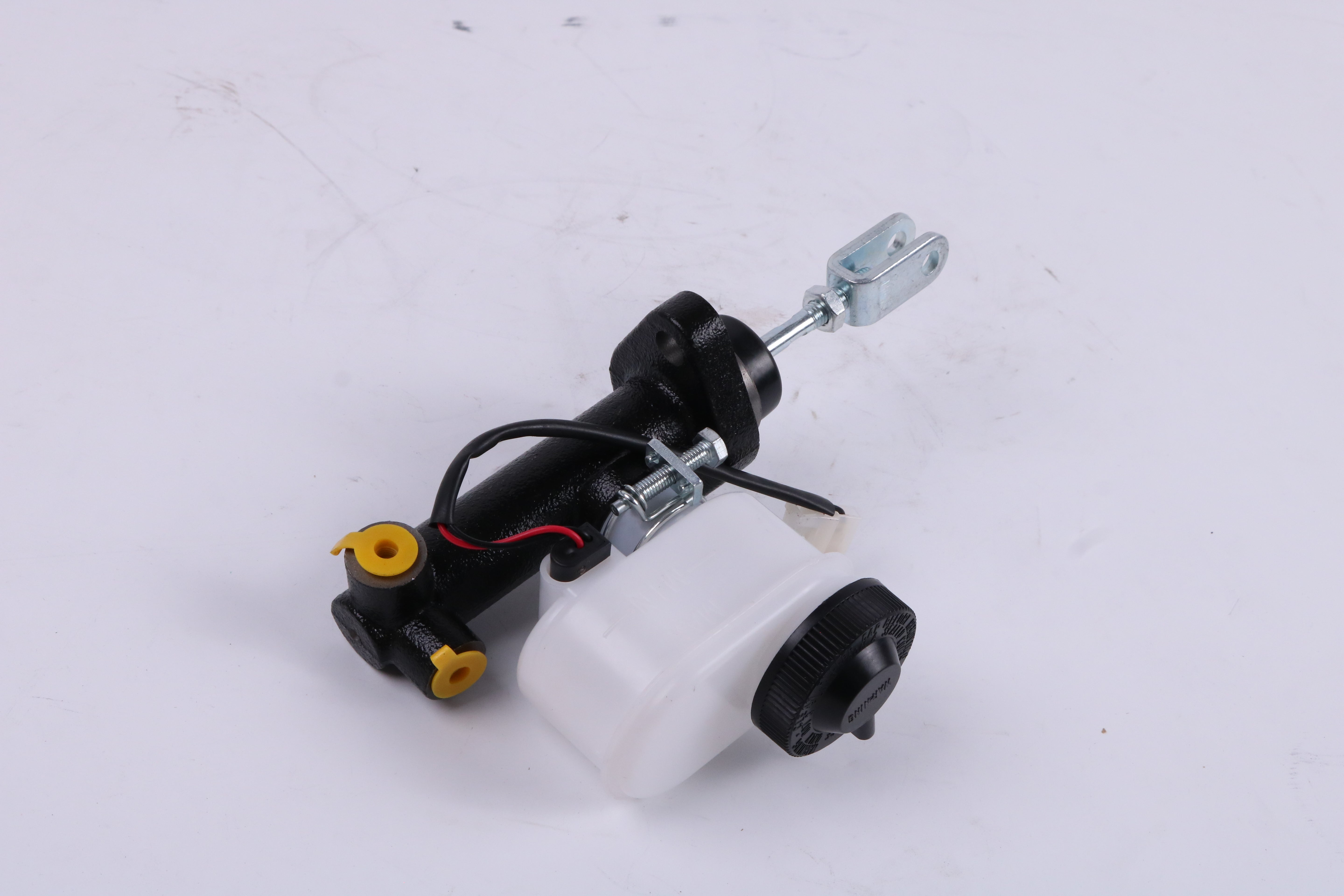 Master Cylinder 91346-40300 91346-30300 Compatible for Mitsubishi Caterpillar Forklift FD28-F14C FD35-F14C FG28/3 FG10-18
