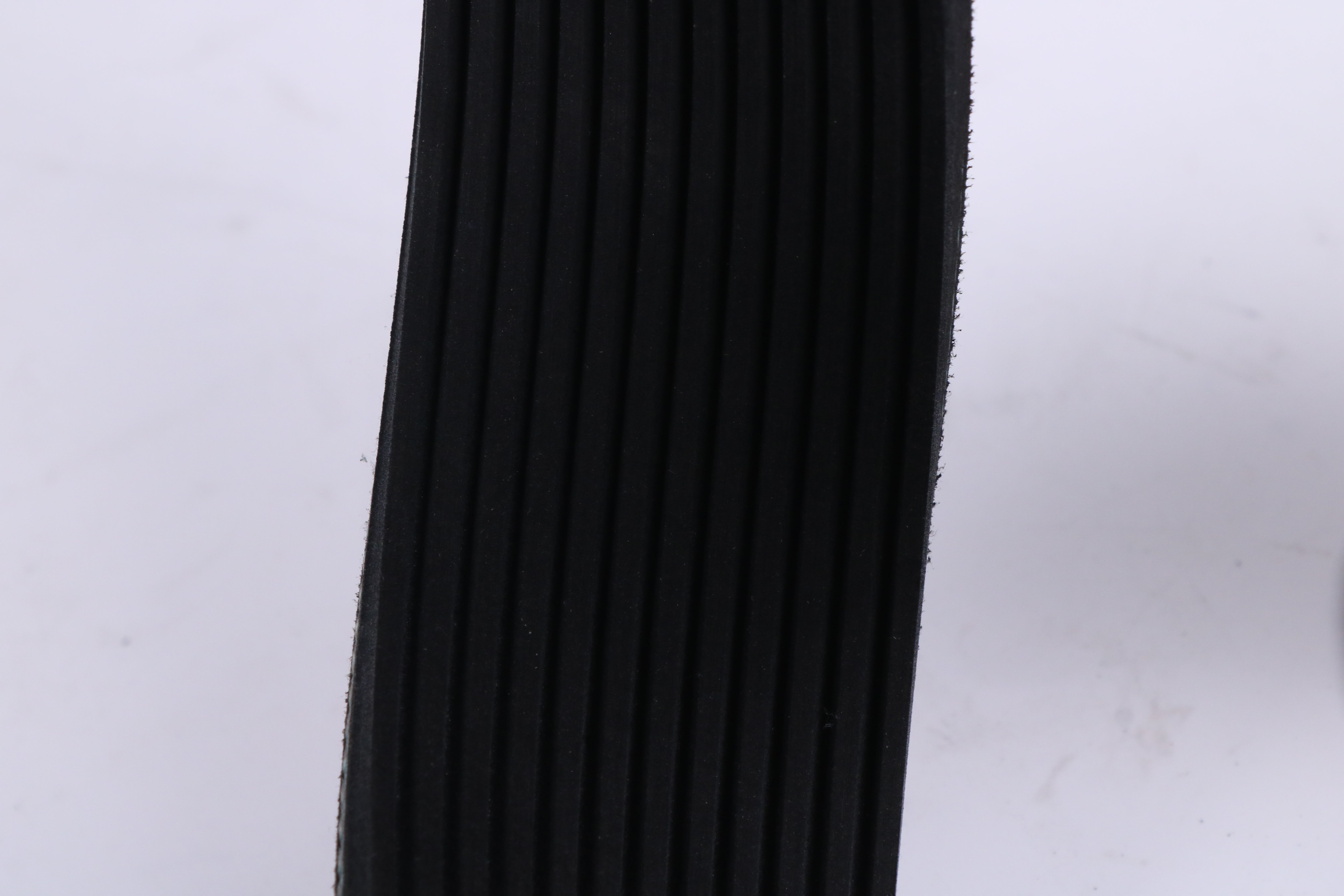 V-Belt 325289A1 for New Holland T9050, TJ480, T9060, TJ500, TJ375, TJ530, T9030, TJ380, TJ425, TJ275, T9040, TJ430, TJ450, TJ325