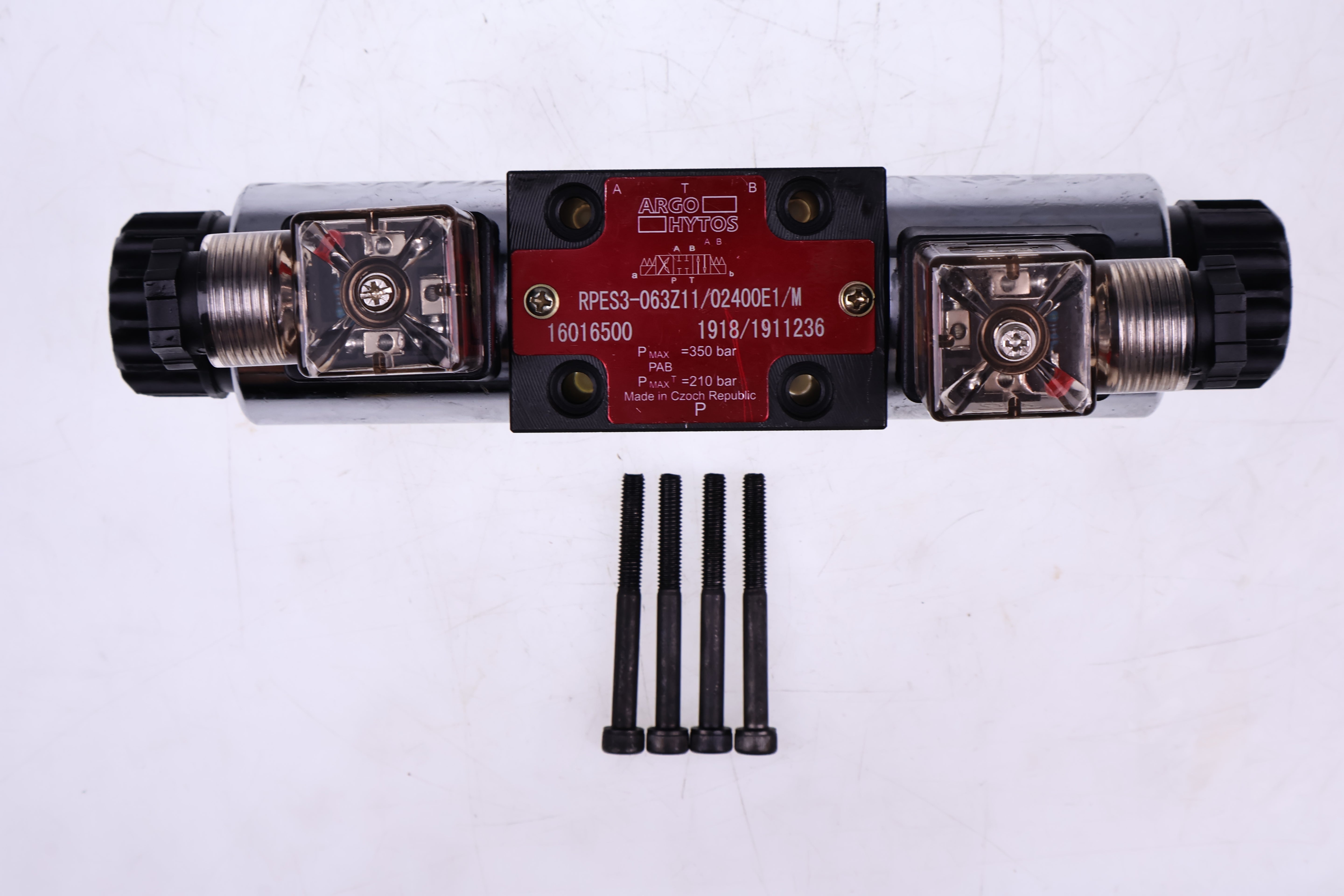 Directional Valve 153334 for Skyjack Scissor Lift SJIII3219 SJIII3220 SJIII3226 SJIII4620 SJIII4626
