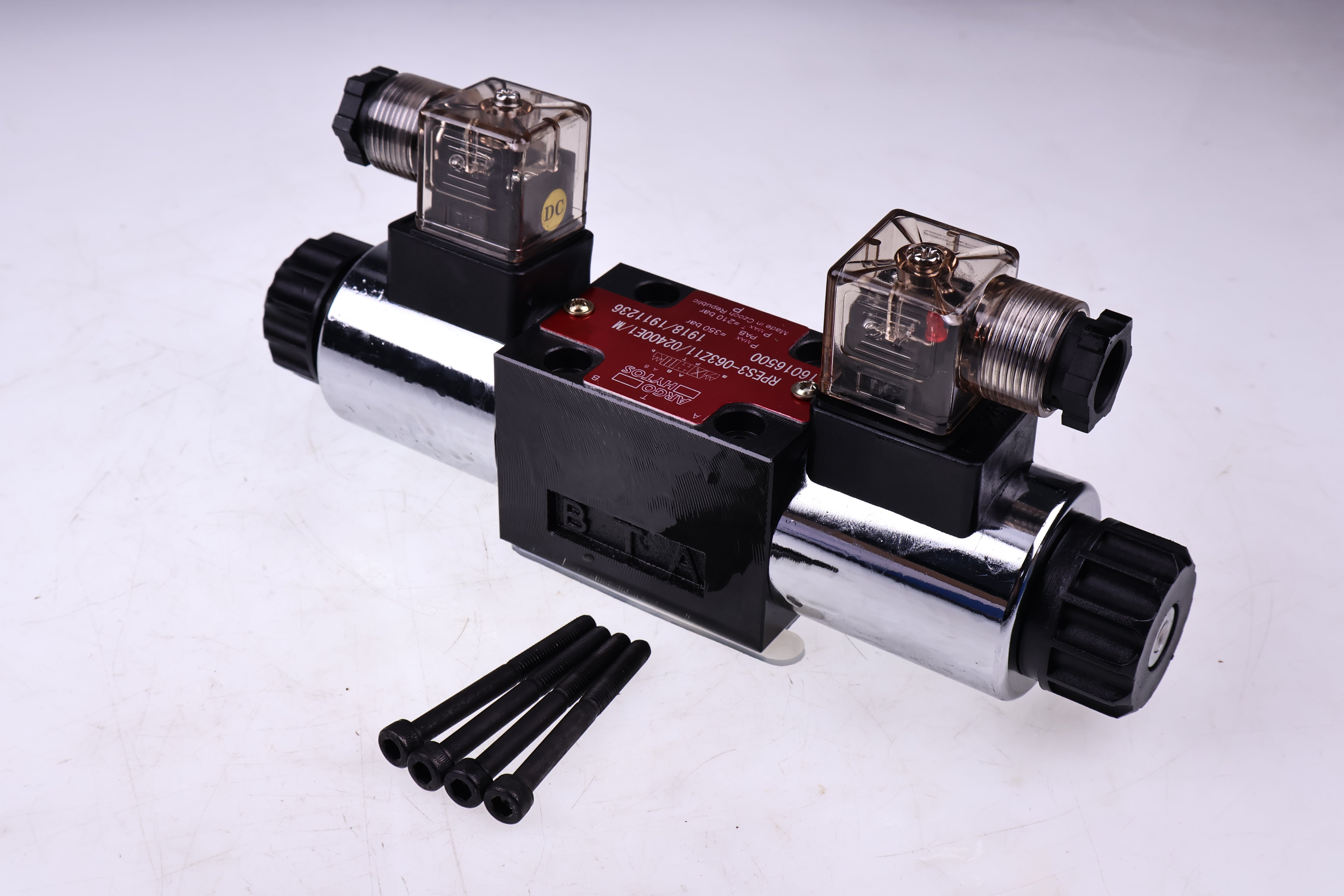 Directional Valve 153334 for Skyjack Scissor Lift SJIII3219 SJIII3220 SJIII3226 SJIII4620 SJIII4626