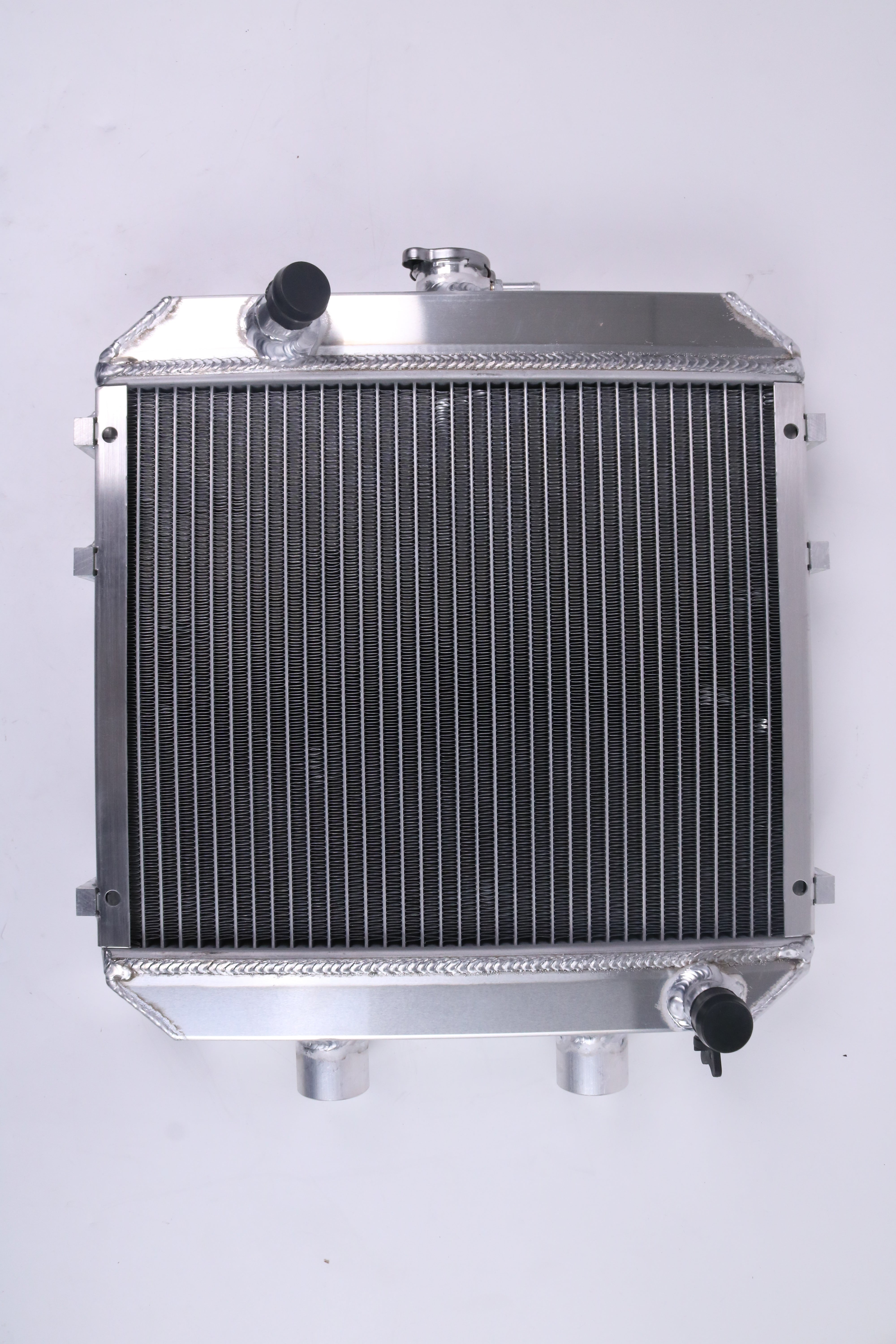 Radiator 1G958-72062 1G95872062 For Kubota Engine D722 WG752