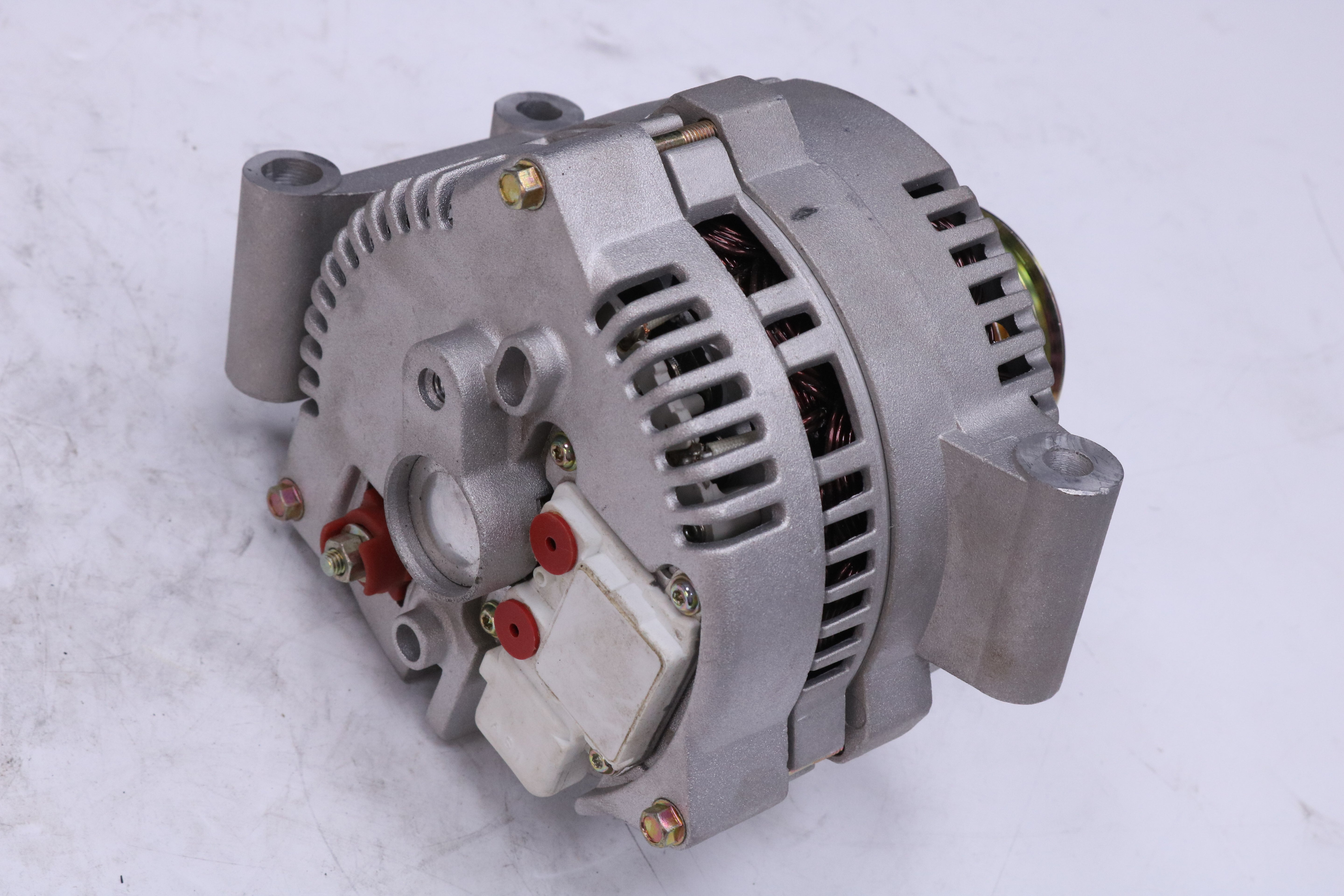 12V 95A Alternator 7012680, 7019977 for JLG 450A 600A 800A 740AJ 100HX 110SX 60H 860SJ 80HX 3394RT 400RTS 4394RT 500RTS