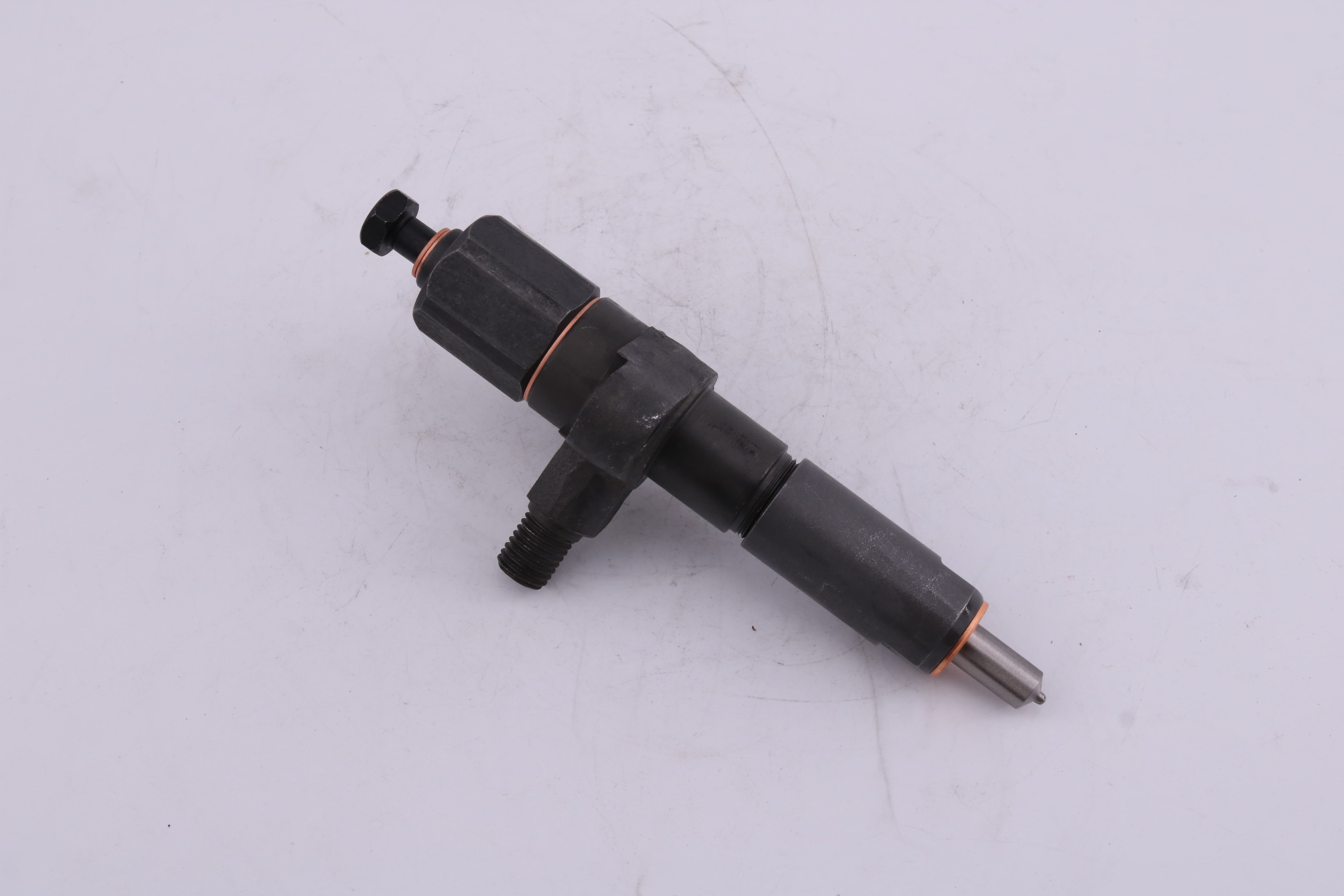Injector 1447401E91, 1447401M91, 1447401R91 Fit for Massey Ferguson Tractor 230, 231, 240, 250, 255, 275, 20D, 20F, 30E, 30H, 40B