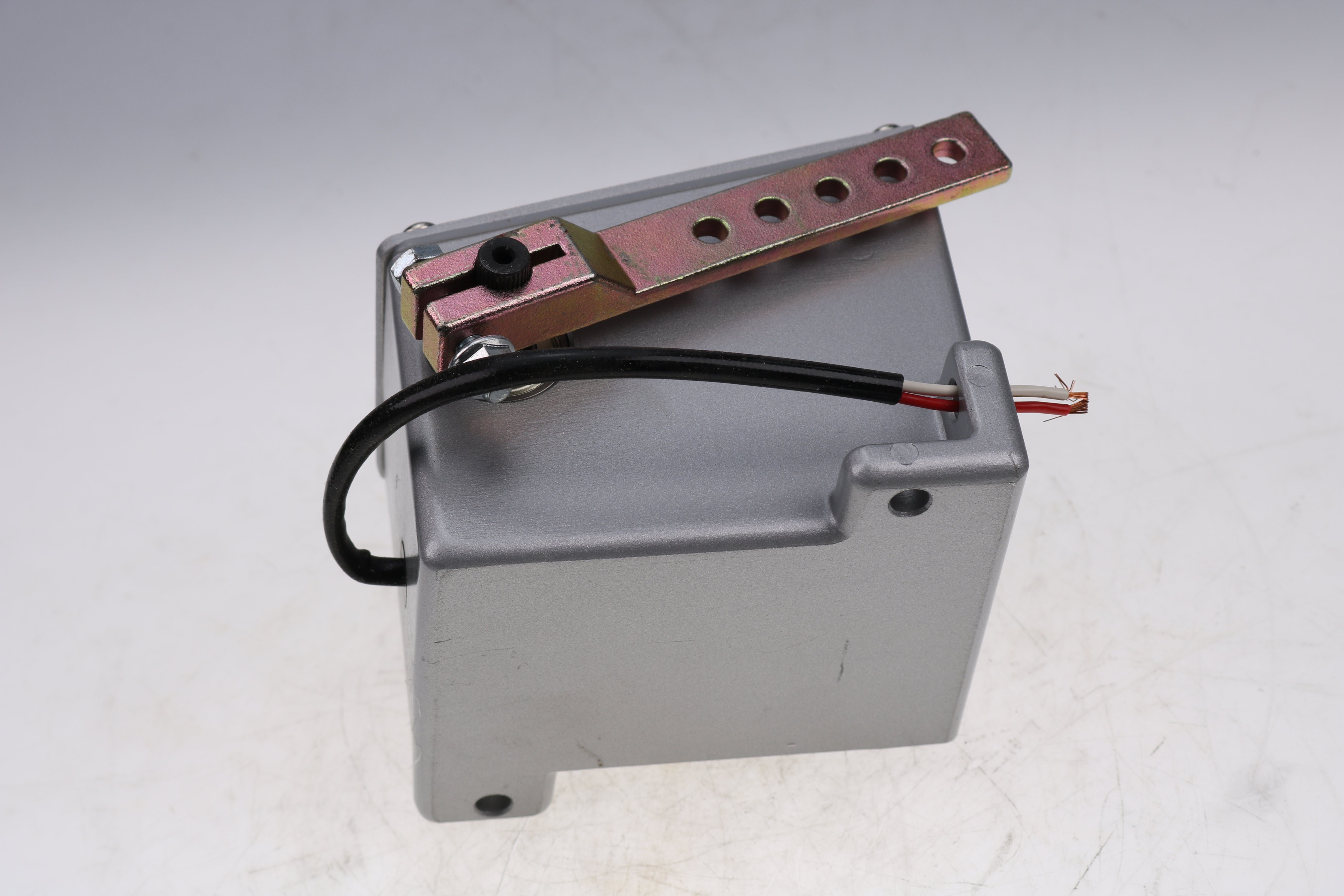 Aftermarket 12V Electron Actuator ADC120 for Generator Automatic Controller