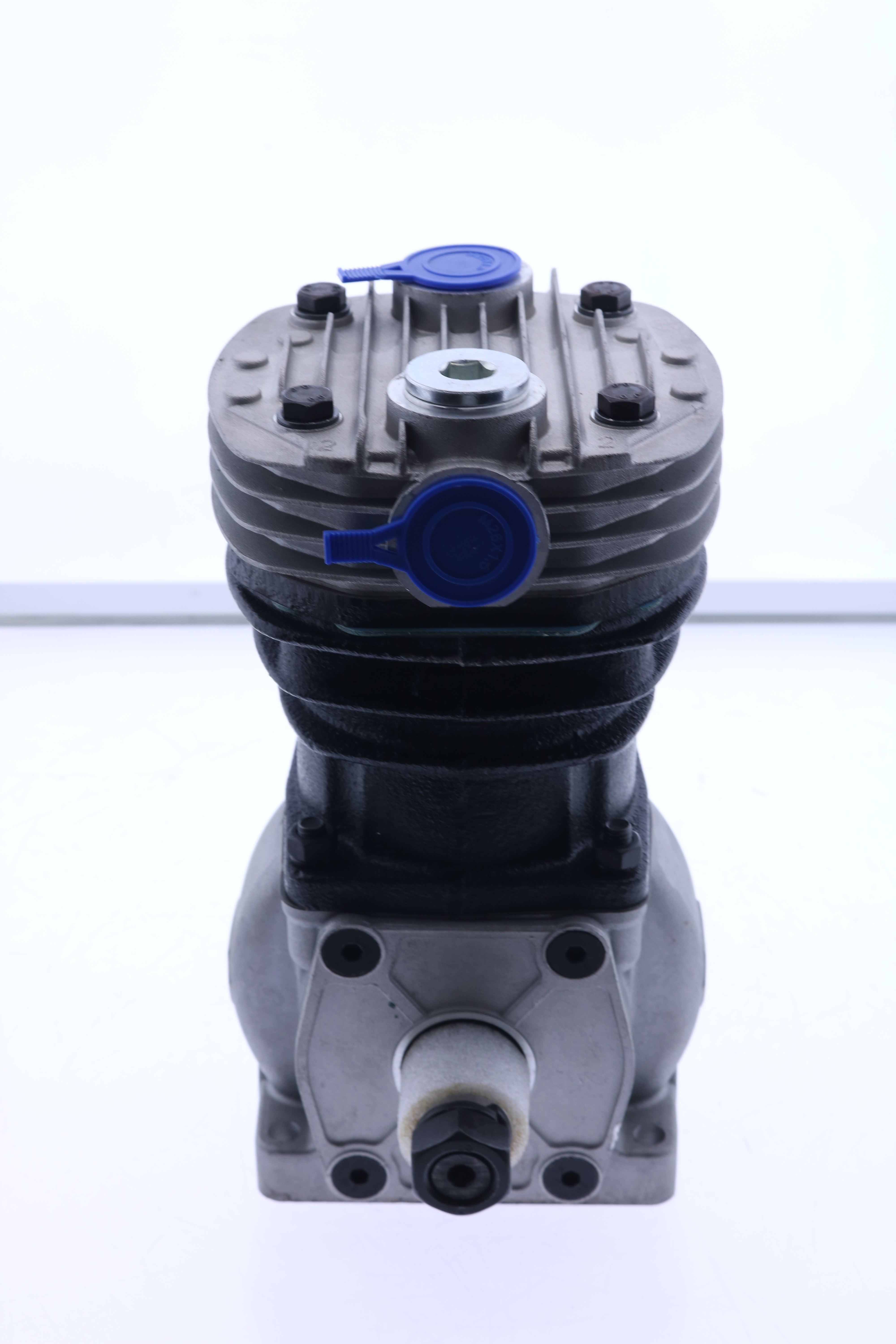 Brake Air Compressor 01174473 for Deutz Engine F4L914 BF6L914 F6L914 BF4L913T BF6L913 BF6L913C BF6L913T F6L913 F3L912 F4L912 F5L912 F6L912