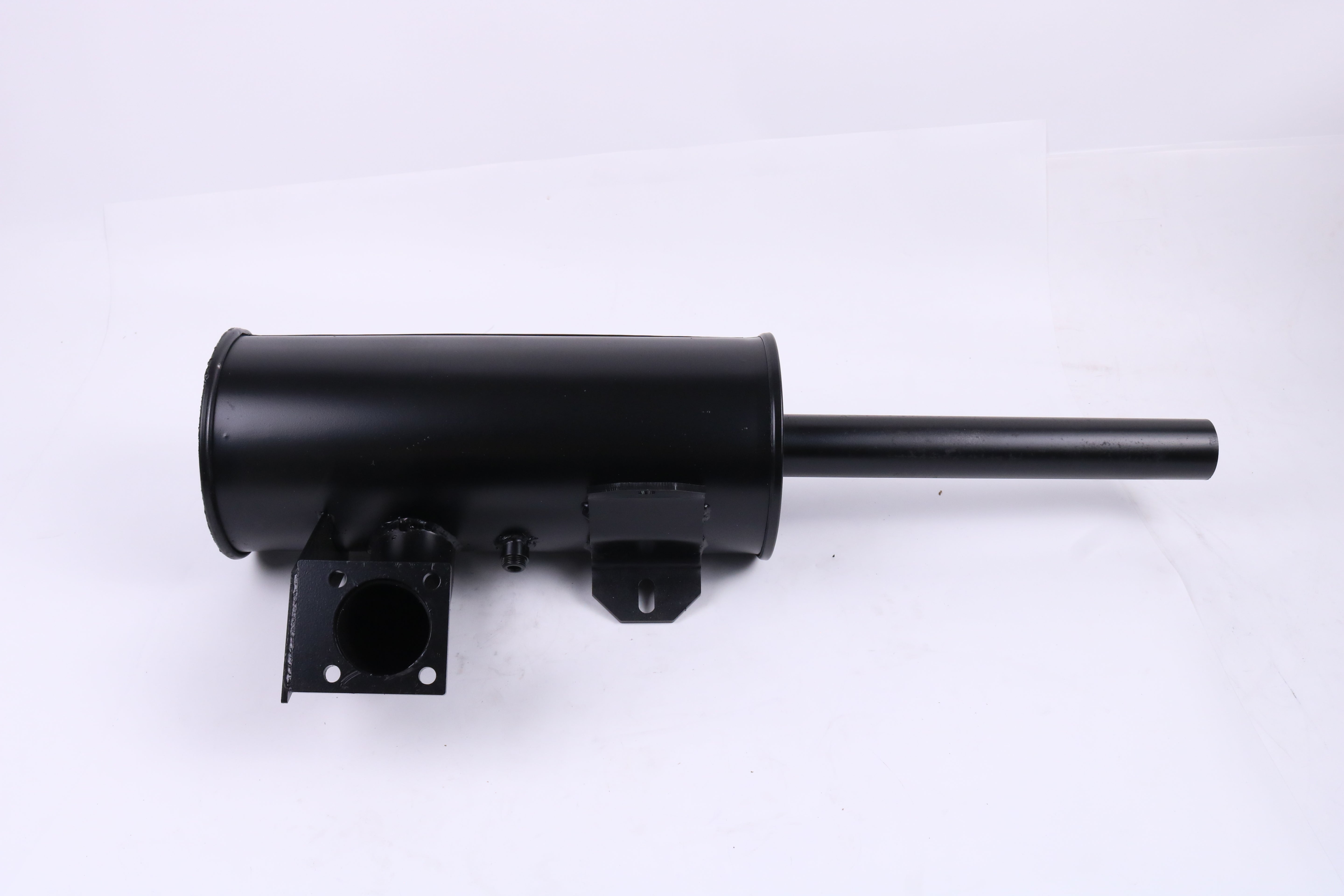 Muffler 86537593, 86527335 fit for New Holland L160 L565 LS160 LX565