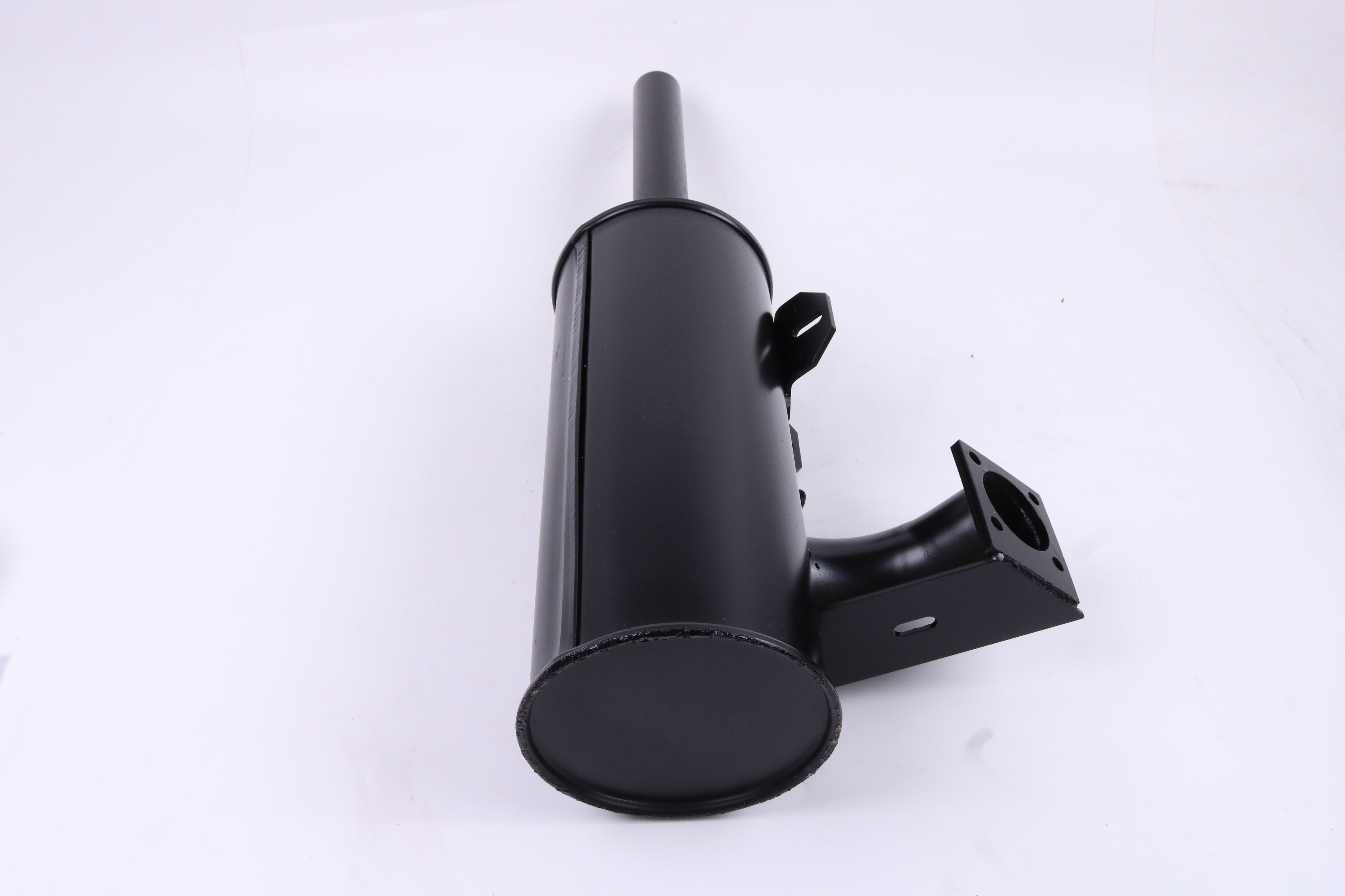 Muffler 86537593, 86527335 fit for New Holland L160 L565 LS160 LX565