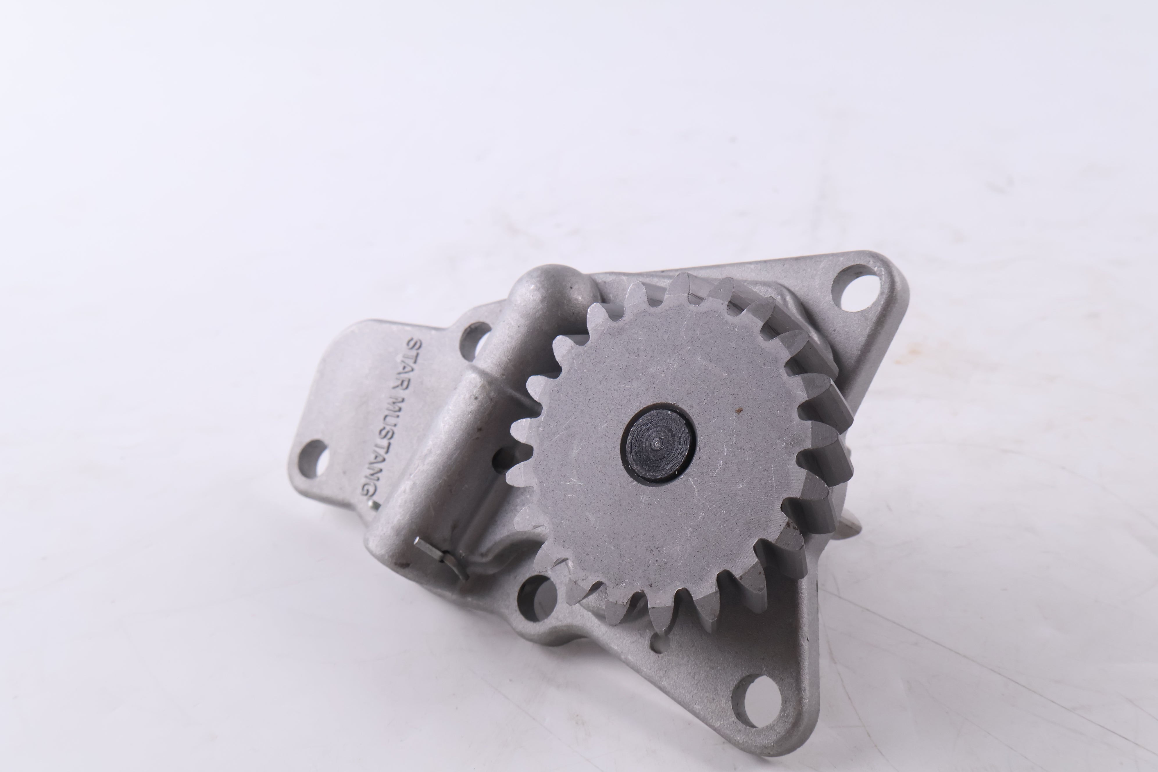 New 4945774 4982682 Oil Pump For Cummins B3.3 Forklift Excavator