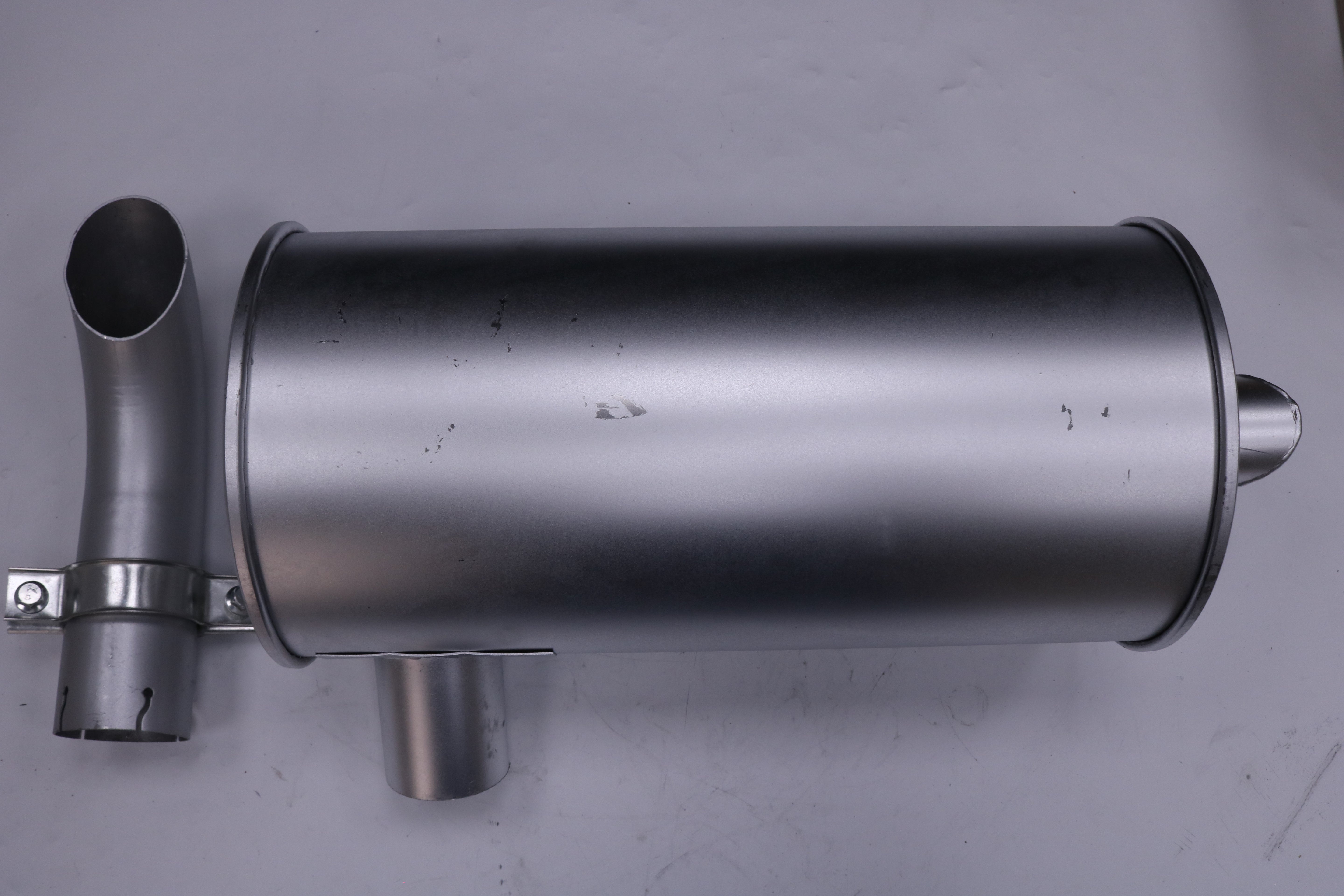 Muffler 4255658 for Hitachi Excavator EX120-2 EX120-3 EX100WD-2 EX100WD-3