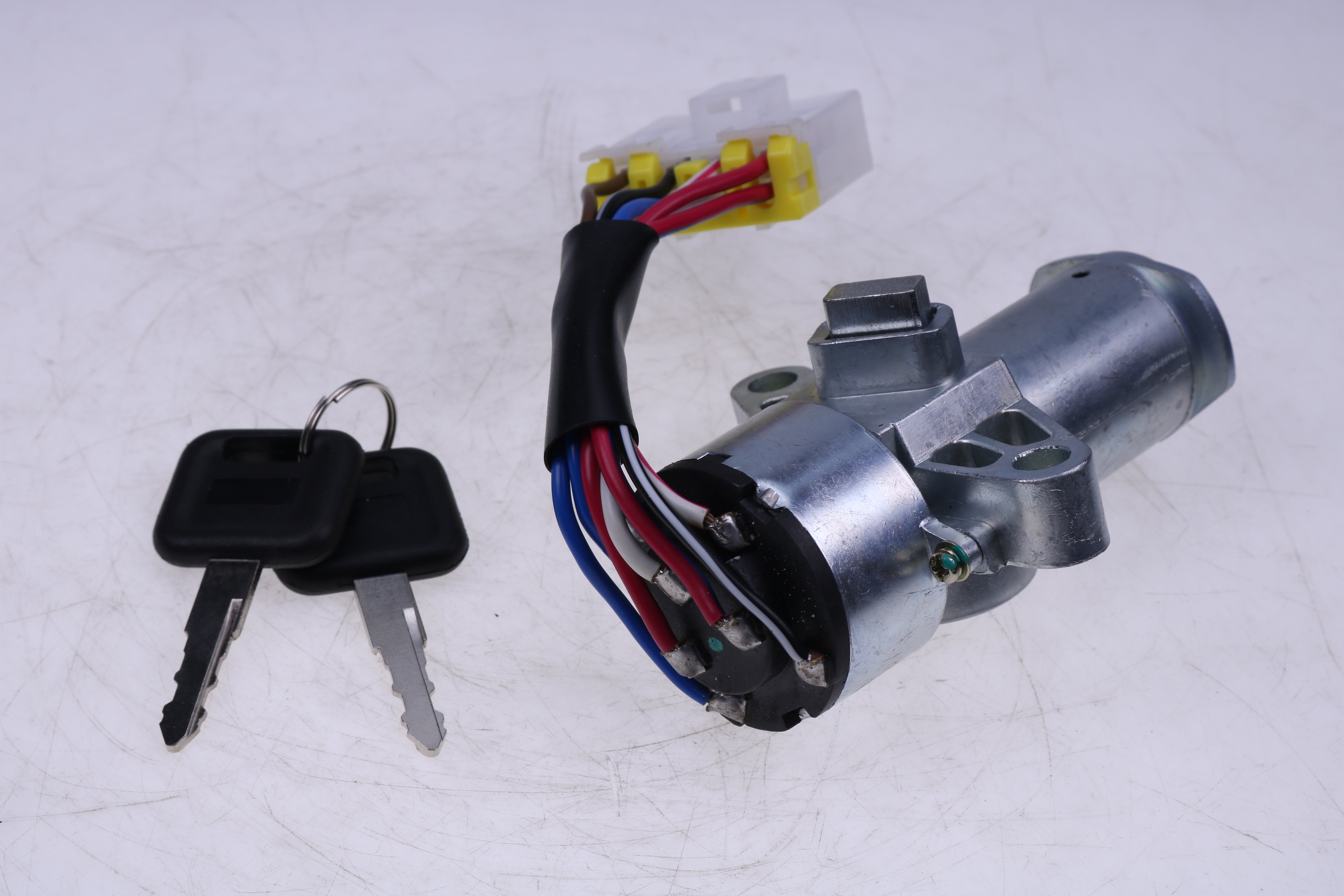 Car Lock Cylinder Set 1-79138199-4 for Isuzu Engine 6HH1 6HK1 10PE1 6WF1 Truck FVZ34 FVR CYZ51K FRR FTR