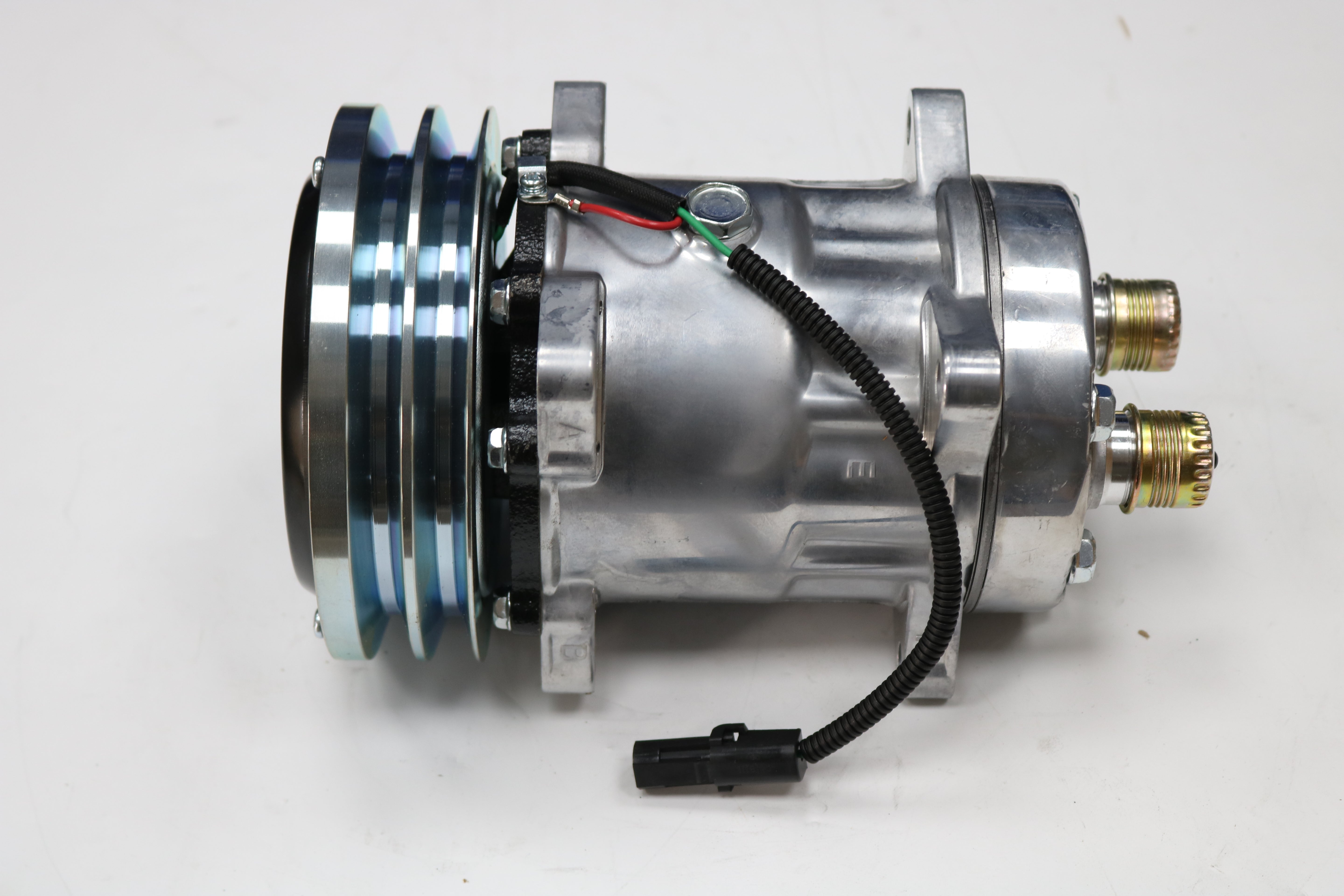 7H15 2A 152MM(MD) 24V A/C Compressor 86983967 for CASE Wheel Loader 521D 621D 821C 921C 921E