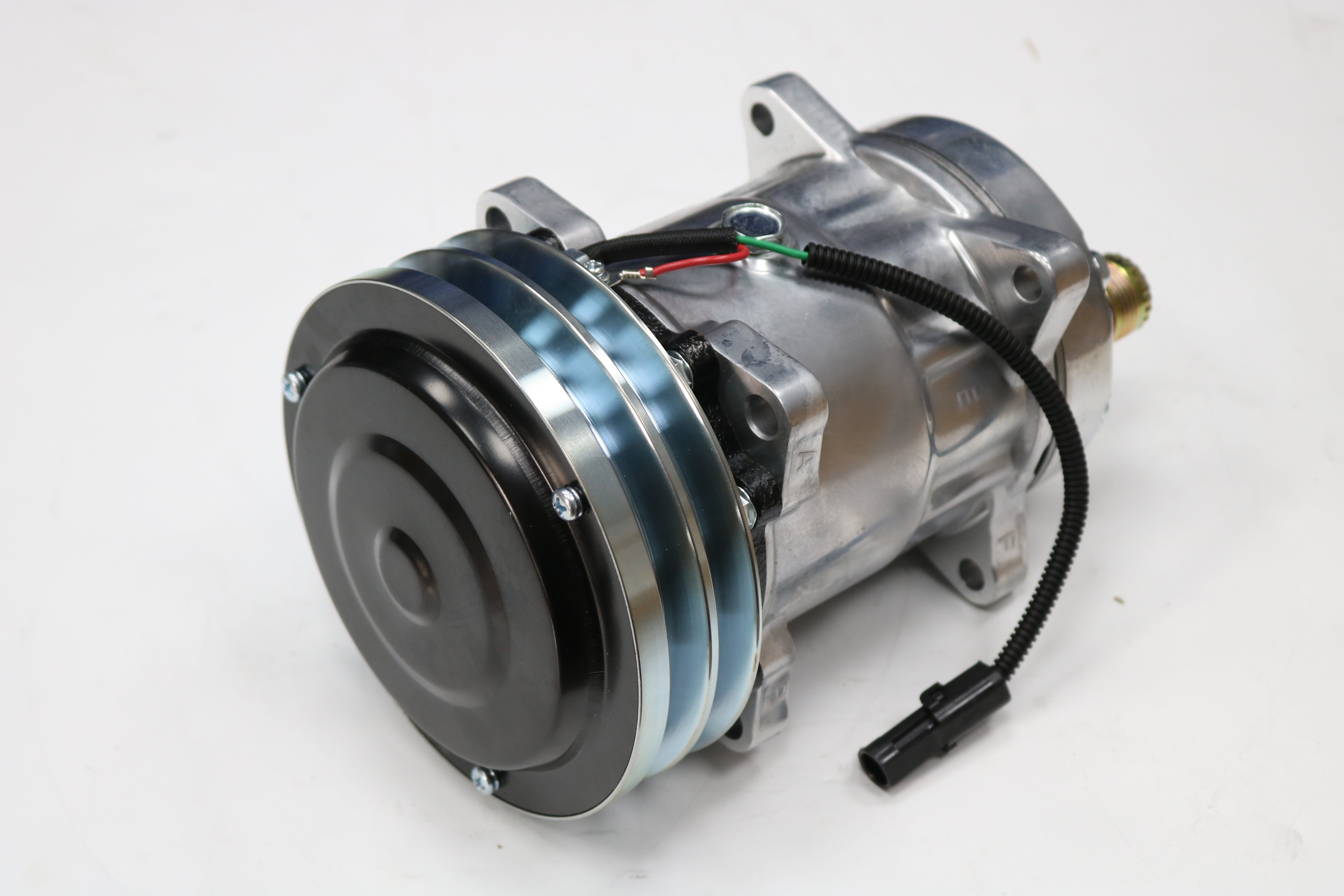 7H15 2A 152MM(MD) 24V A/C Compressor 86983967 for CASE Wheel Loader 521D 621D 821C 921C 921E