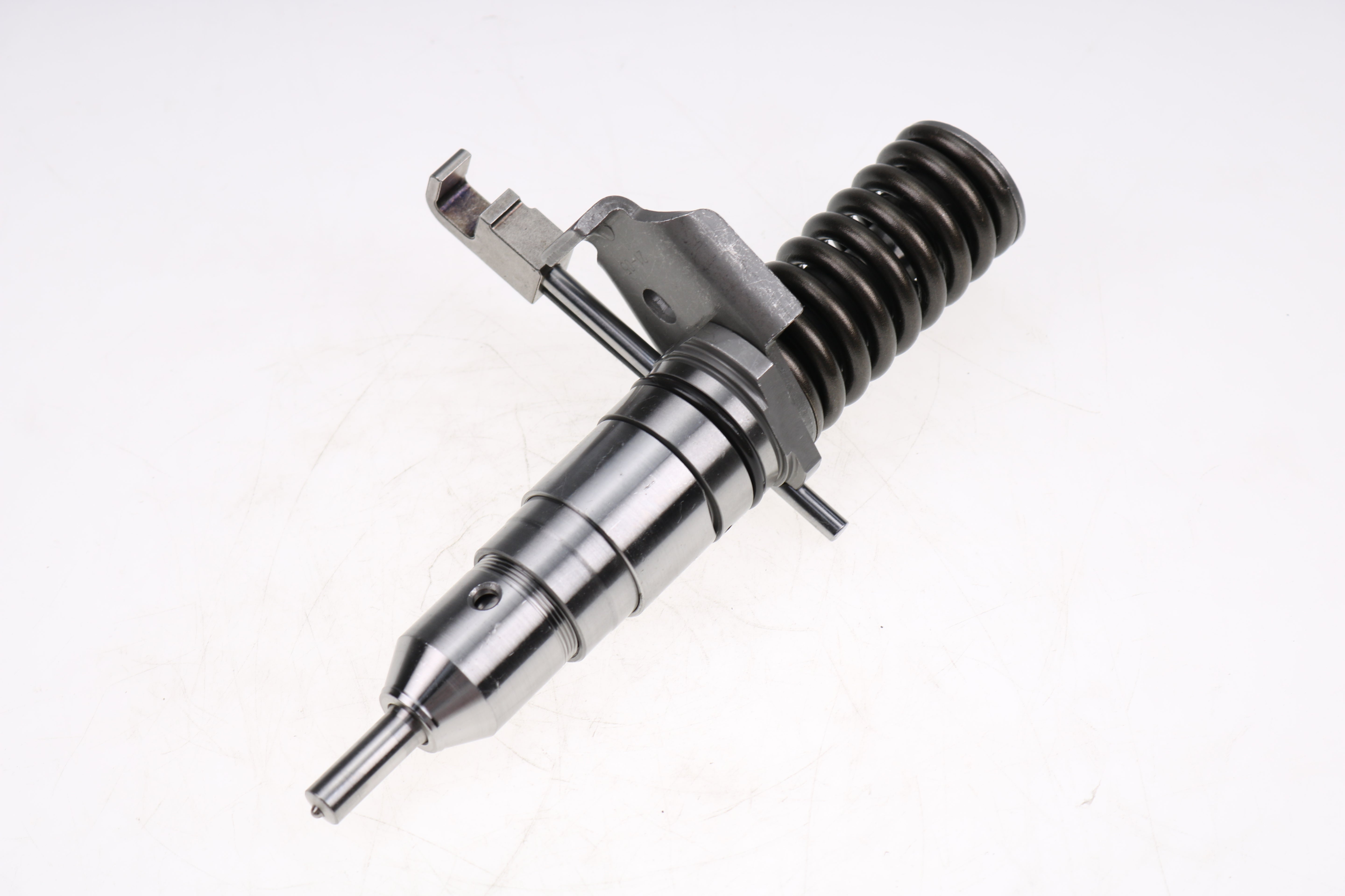 Injector 1077733 for Caterpillar 120H, 120H ES, 120H NA, 135H, 135H NA, 3116, 320B, 322B L, 322B LN, 325B L, 446B, 613C II, 924F, 928G, 938F