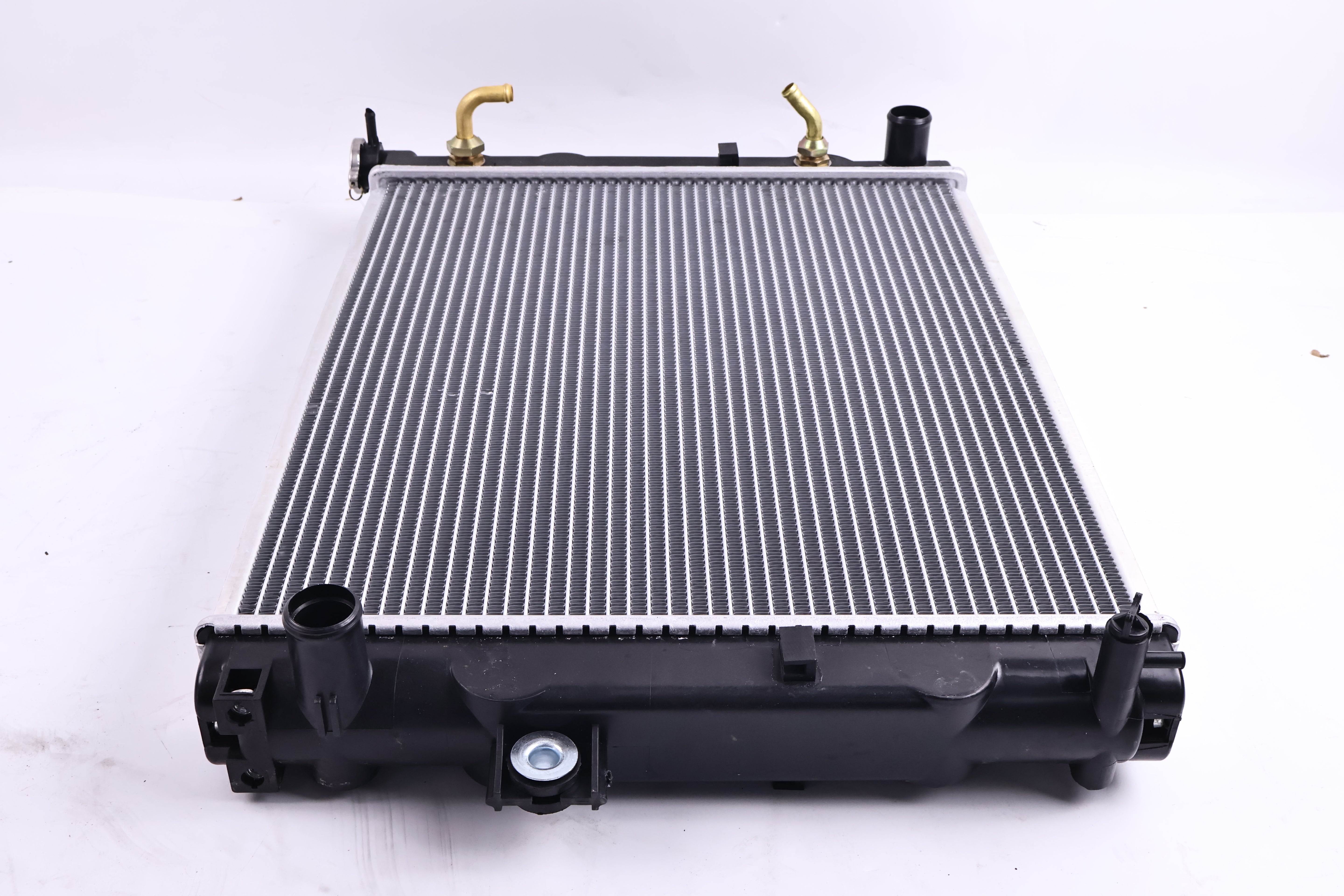 Water Tank Radiator 16410-U3330-71 for Toyota Engine 13Z Forklift 7FDAU50 7FDKU40 7FDU35 7FDU45