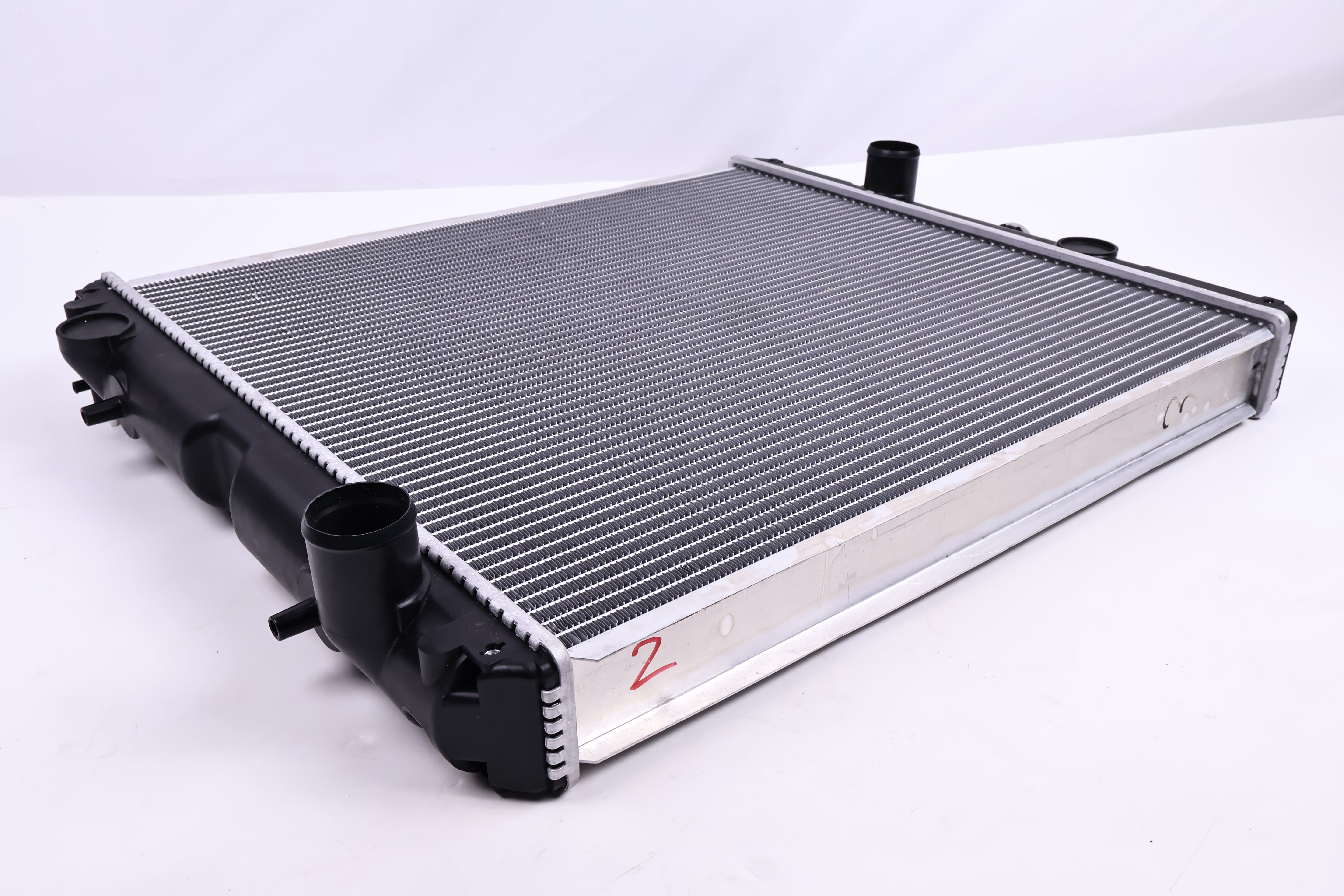 Coolant Radiator 8036816, 1001263606 for JLG SkyTrak DP70E Lift Truck