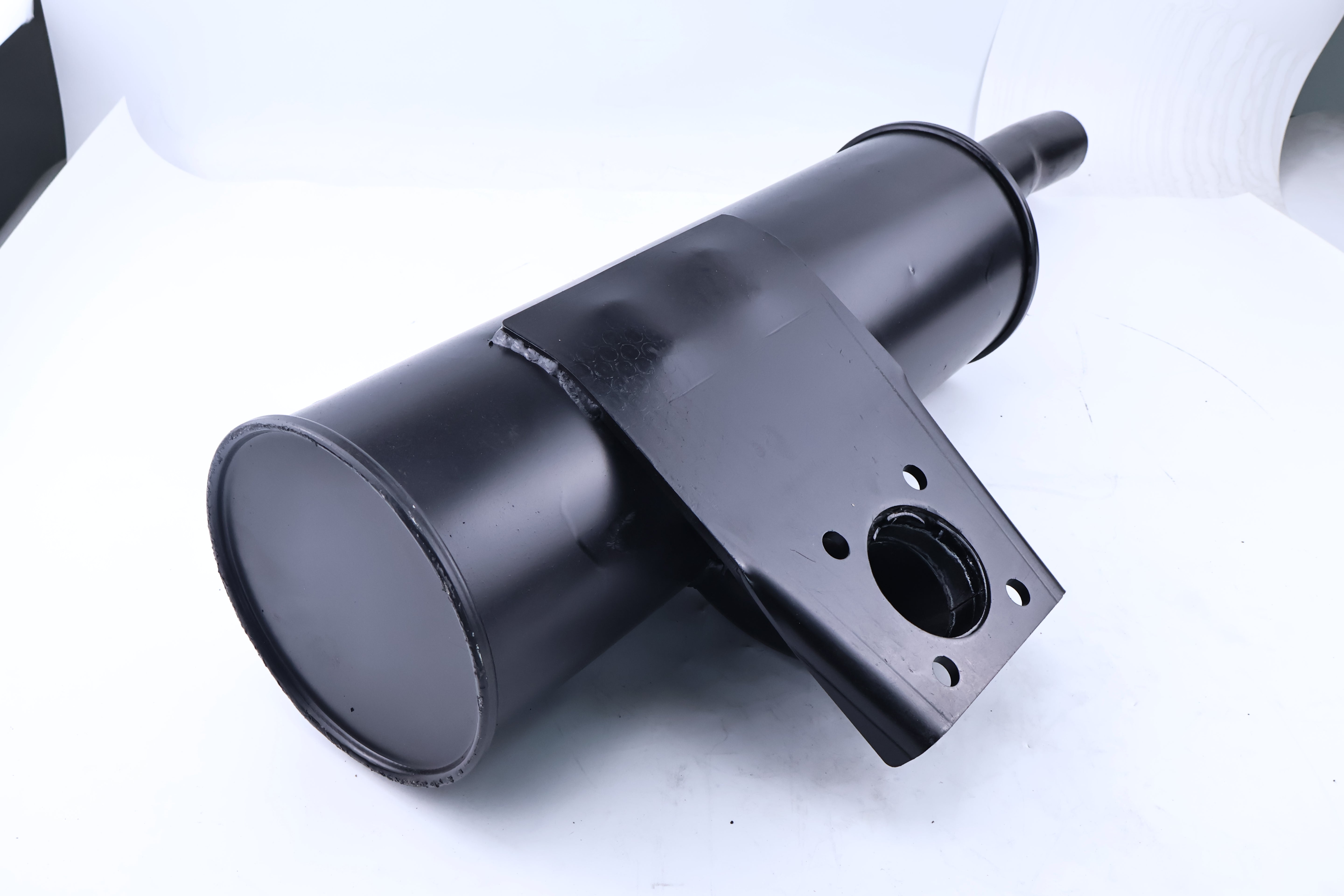 Muffler A189113 D126952 for CASE Skid Steer Loader 1845C 1840