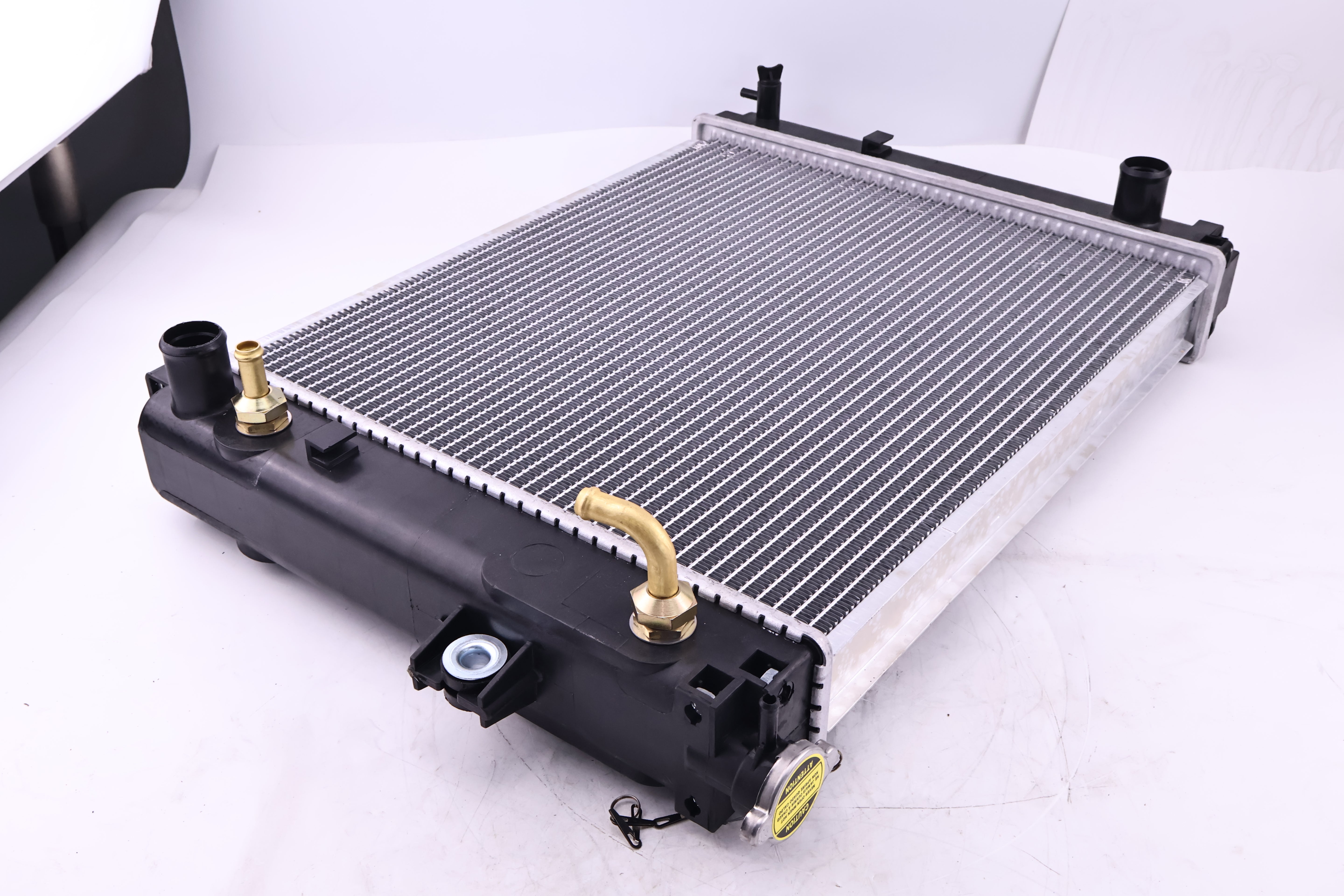 Water Tank Radiator 16420-U2170-71 for Toyota Engine 1DZ 4Y Forklift 7FDU20 7FDU25 7FGU20 7FGU25