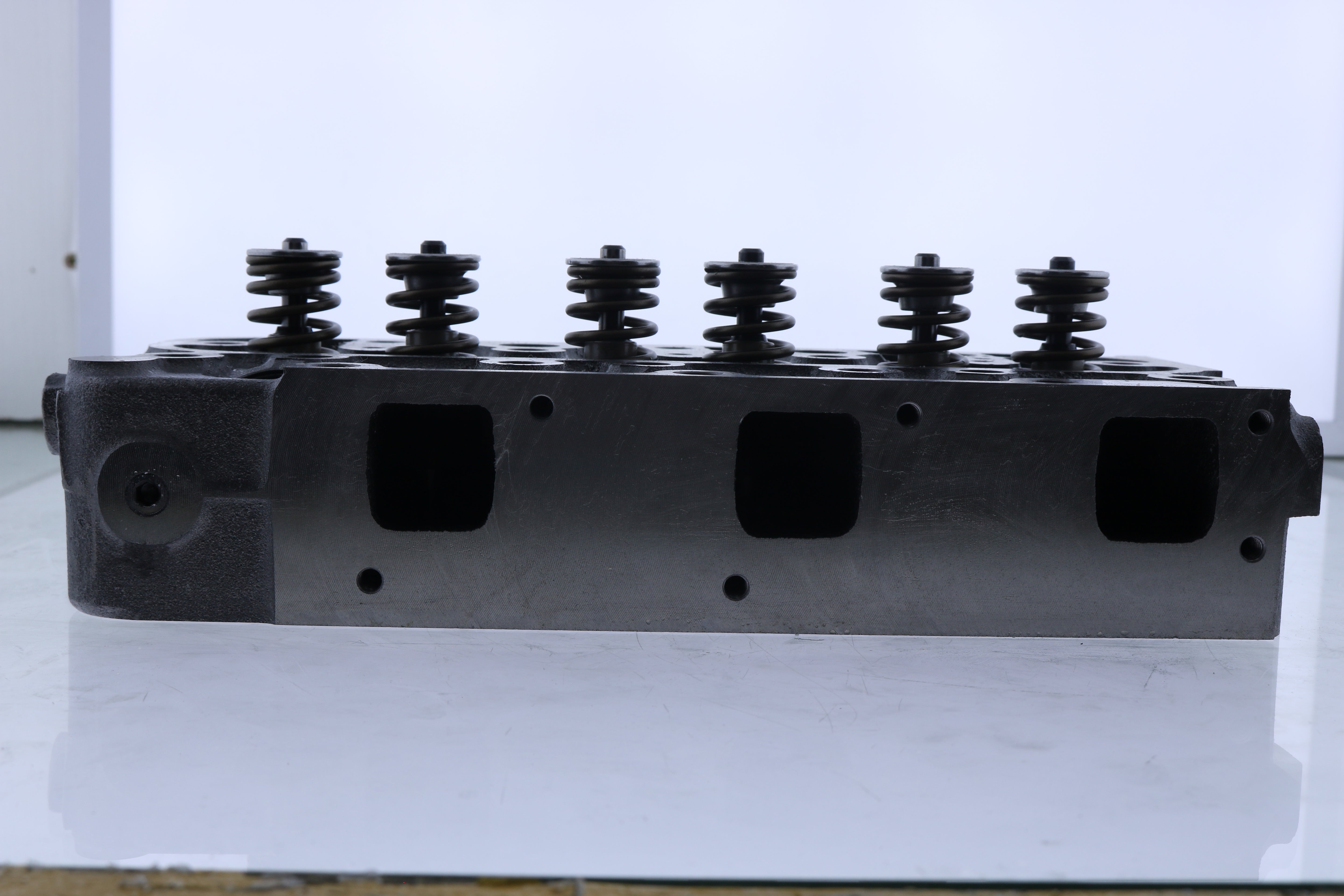 D1105 D1305 Cylinder Head Assembly 16030-03044 Compatible with Kubota Engine V2203 Excavator D1305 D1105