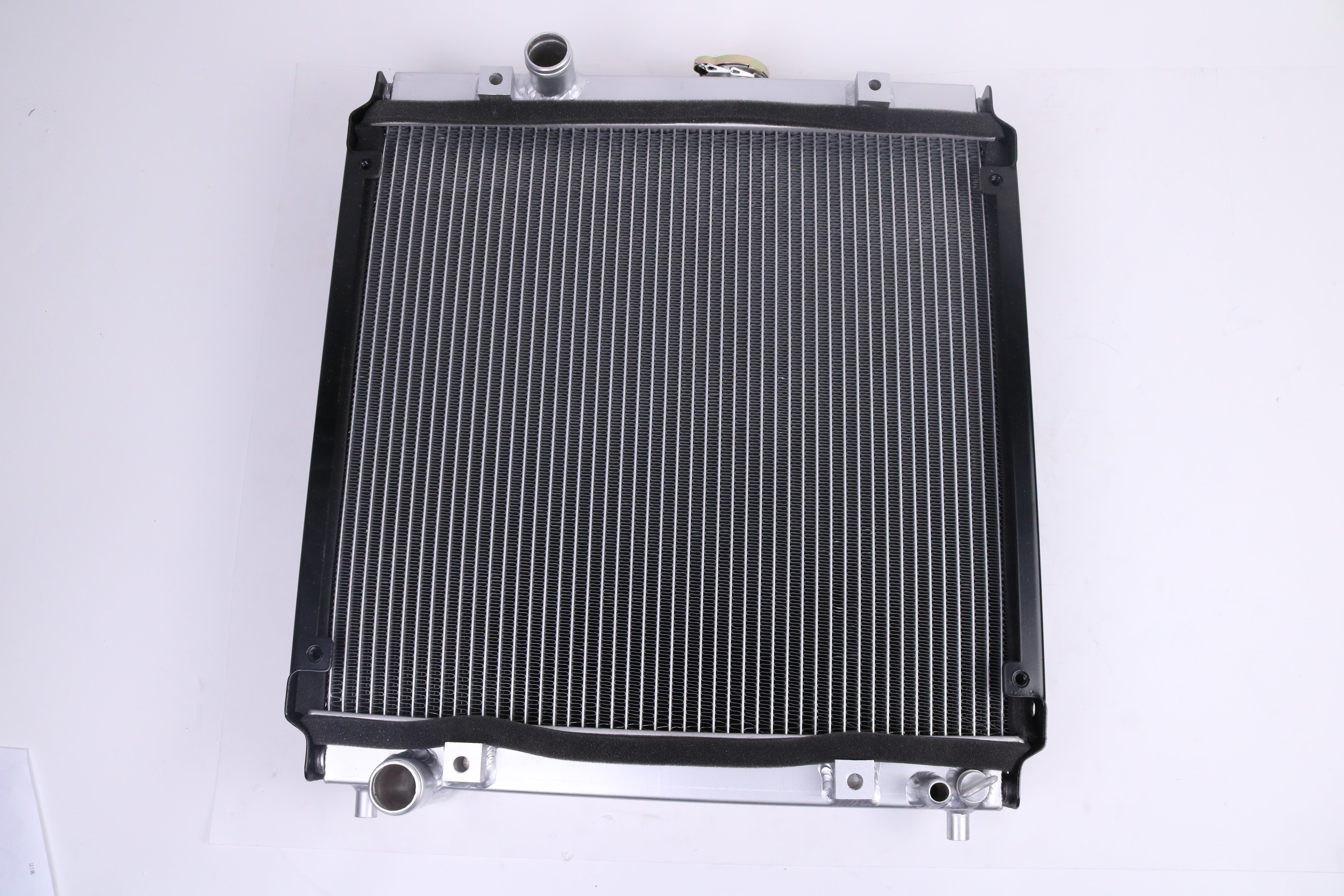 Coolant Radiator T4686-72165 T4686-72162 for Kioti Tractor DK35 DK40 DK45 DK50 DK65 DS4110 DS4110 HS DS4510