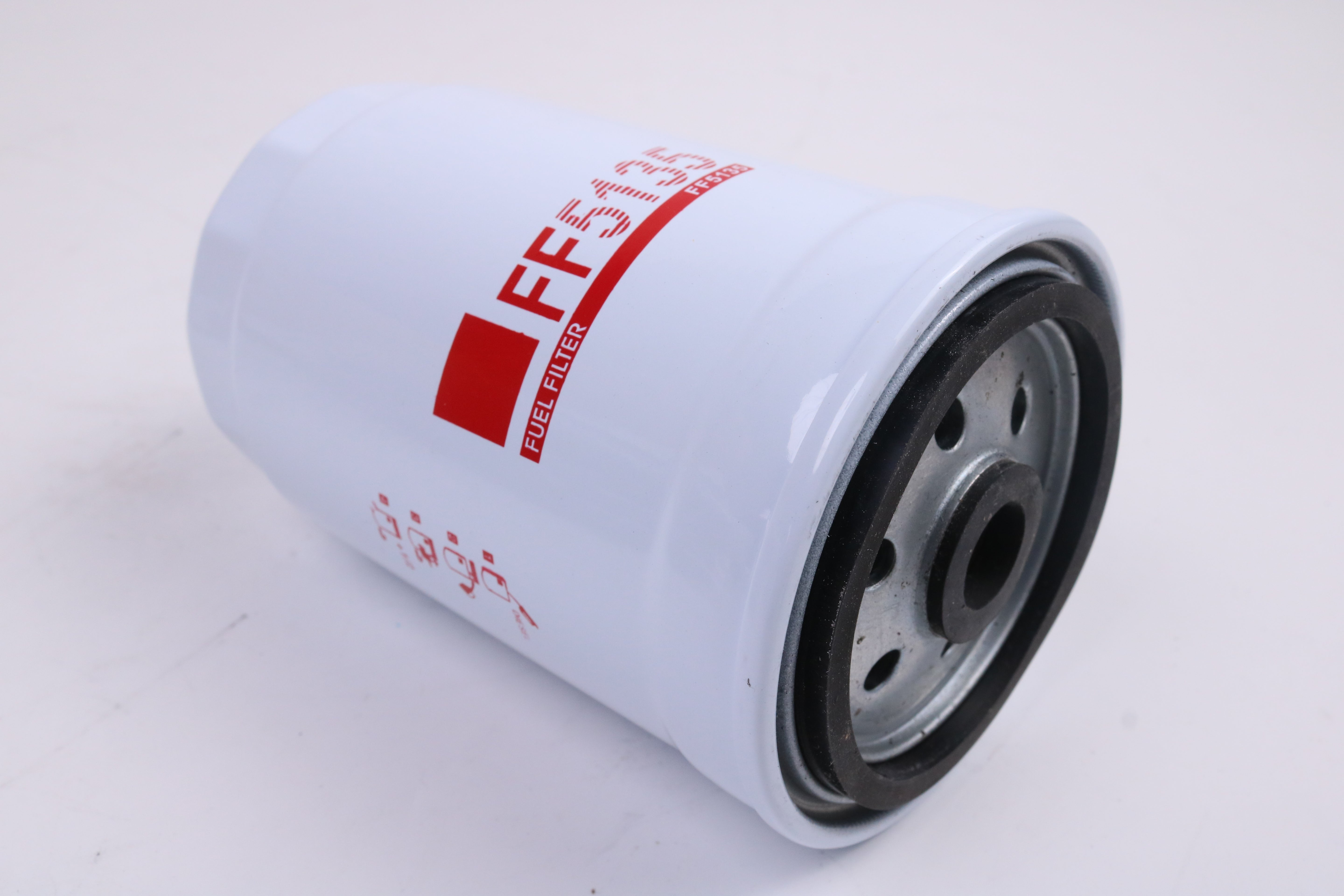 Fuel Filter 84214564 40236102 for New Holland B95 LB115 LB75 LB90 TD90D