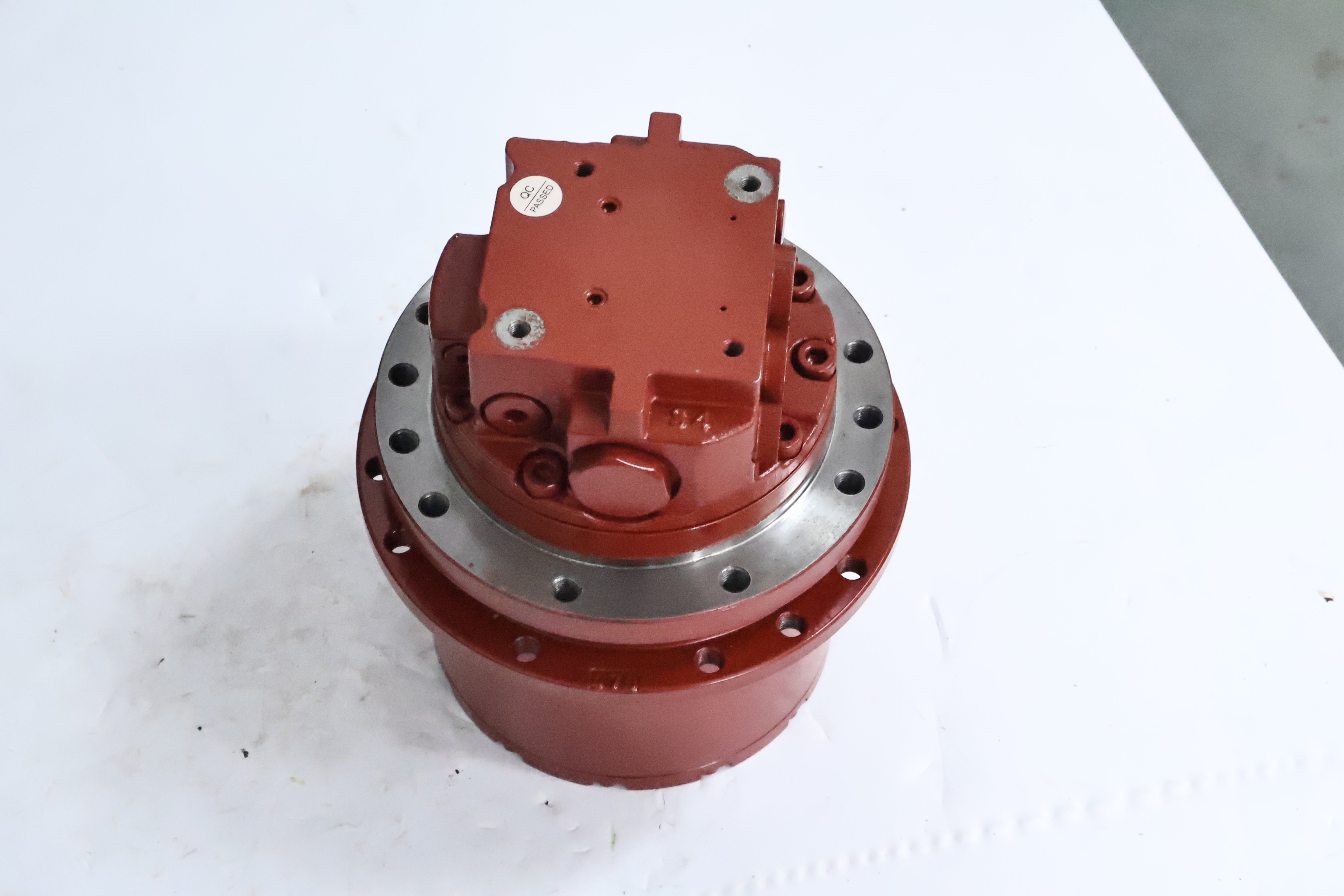 Hydraulic Travel Motor MAG-18V-320-E-3 Fits For Hitachi Excavator ZX35 ZX35U