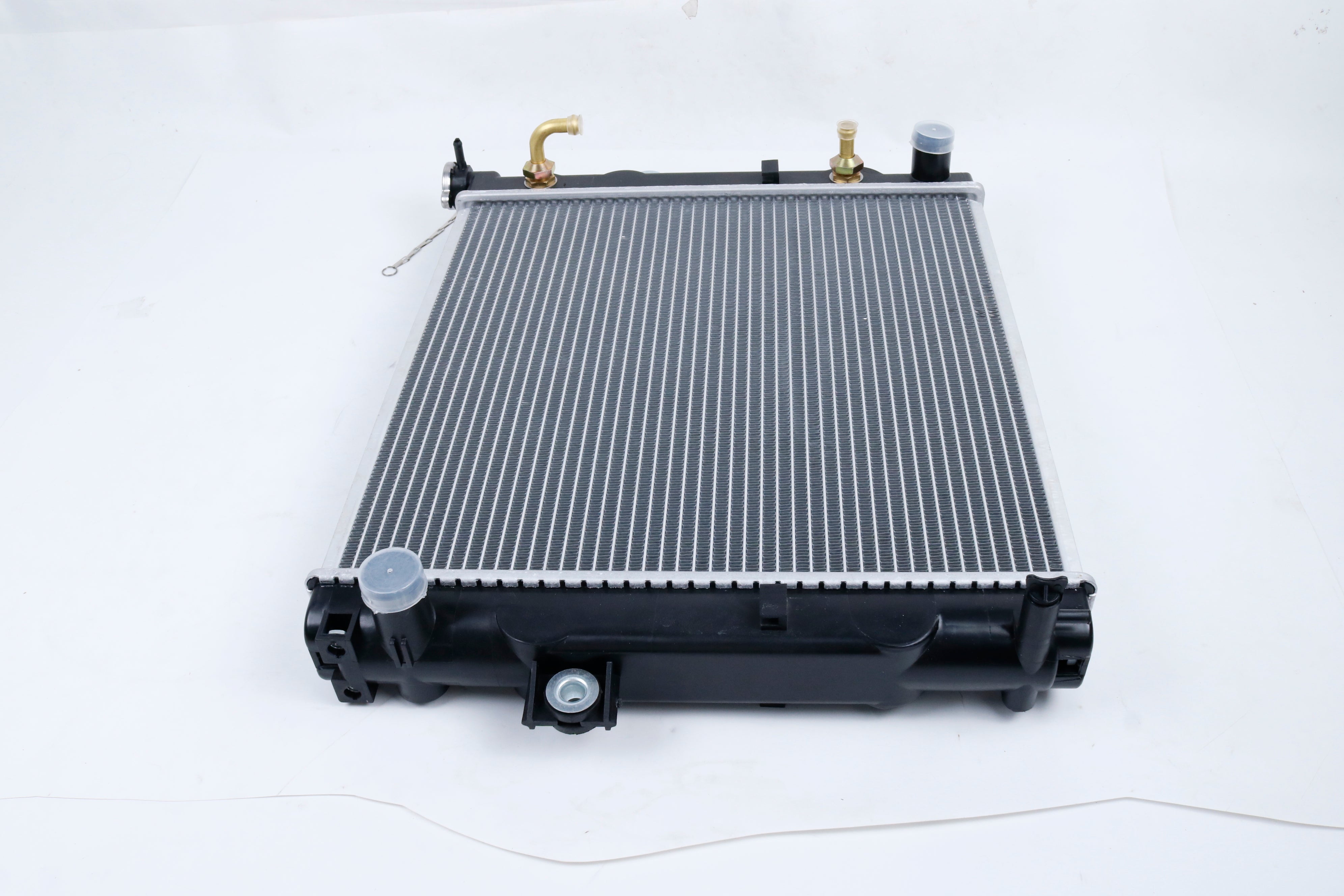 Water Tank Radiator 16410-U1201-71 for Toyota Engine 4Y 1DZ 5K Forklift 7FGCSU20 7FGCU15 7FGCU18