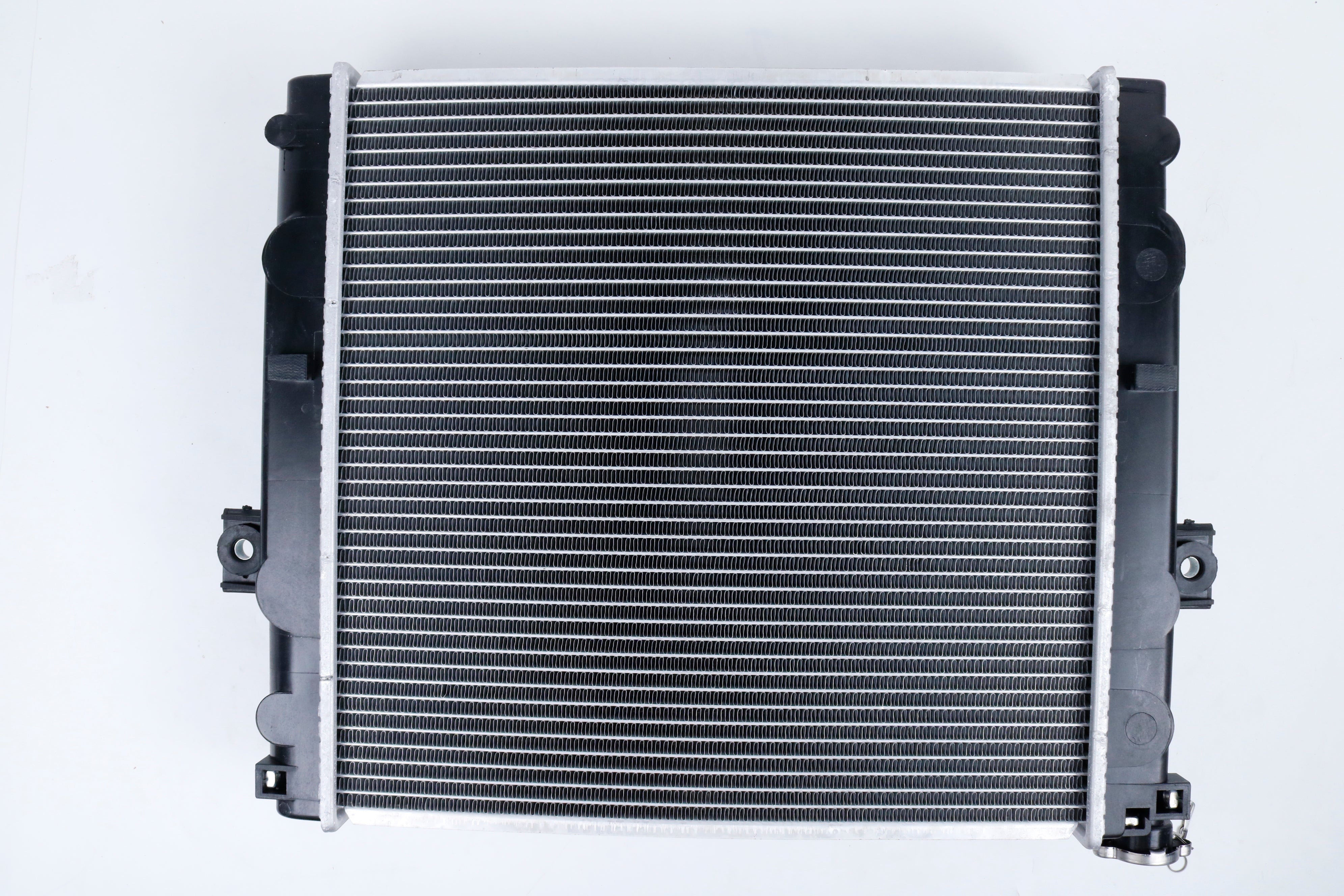 Water Tank Radiator 16410-U1201-71 for Toyota Engine 4Y 1DZ 5K Forklift 7FGCSU20 7FGCU15 7FGCU18