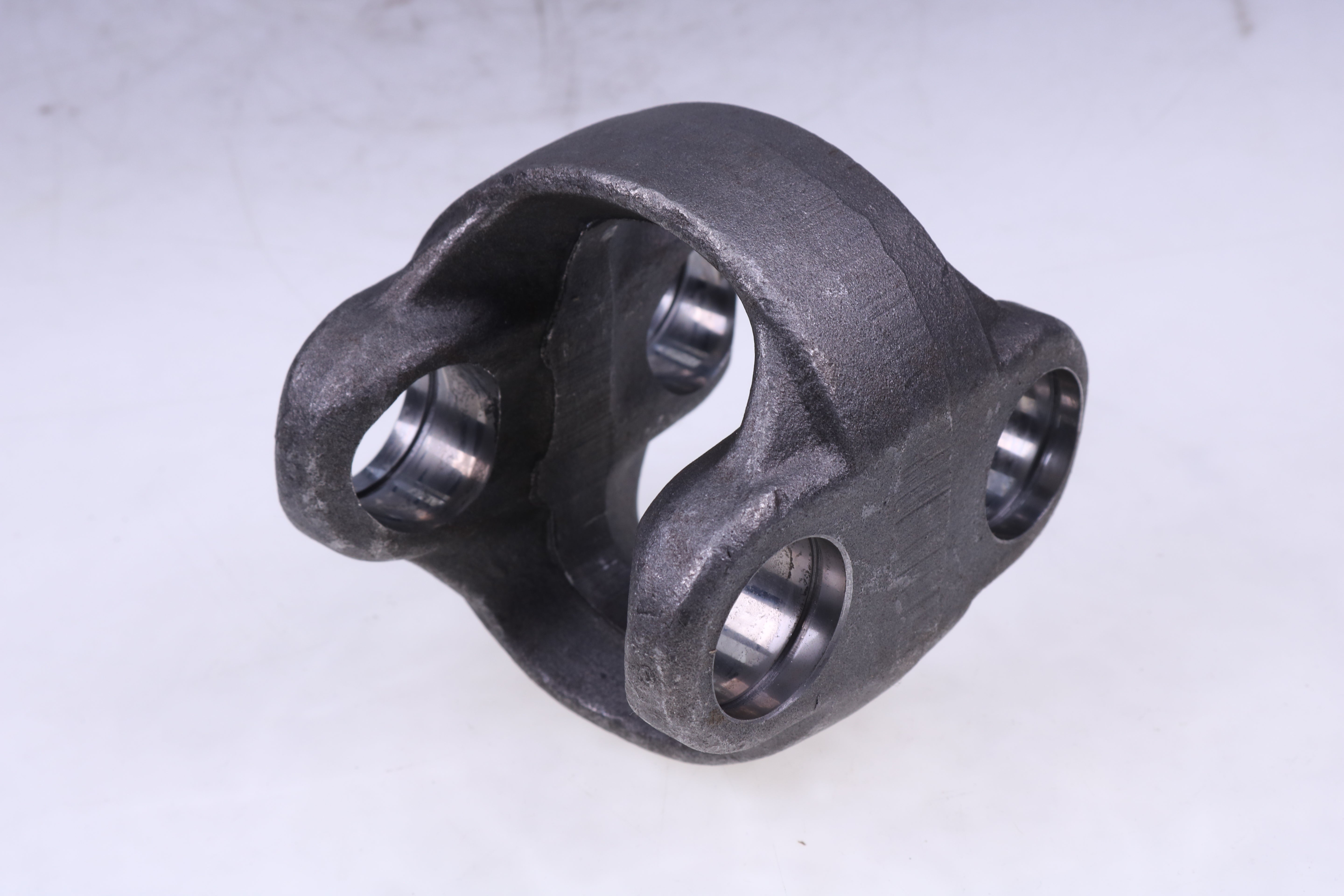 New Universal Joint R212901 for John Deere Tractor 5045E 5065E 5075E 5080R 5090E 5090EH 5090R 5100R 5103 5105 5220 5225 5303