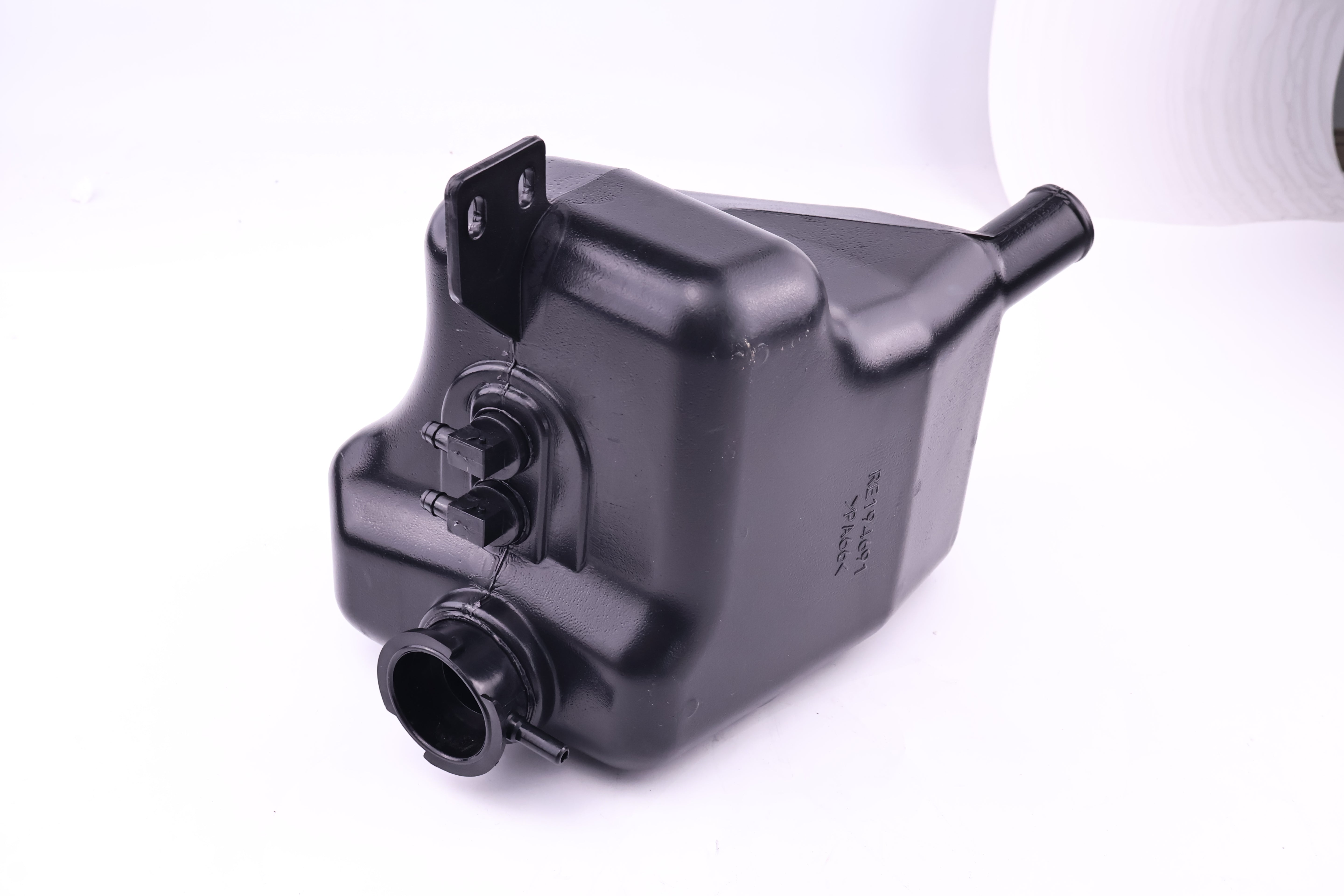 Aftermarket Coolant Tank RE194691 for John Deere Tractor 7600 7610 7810