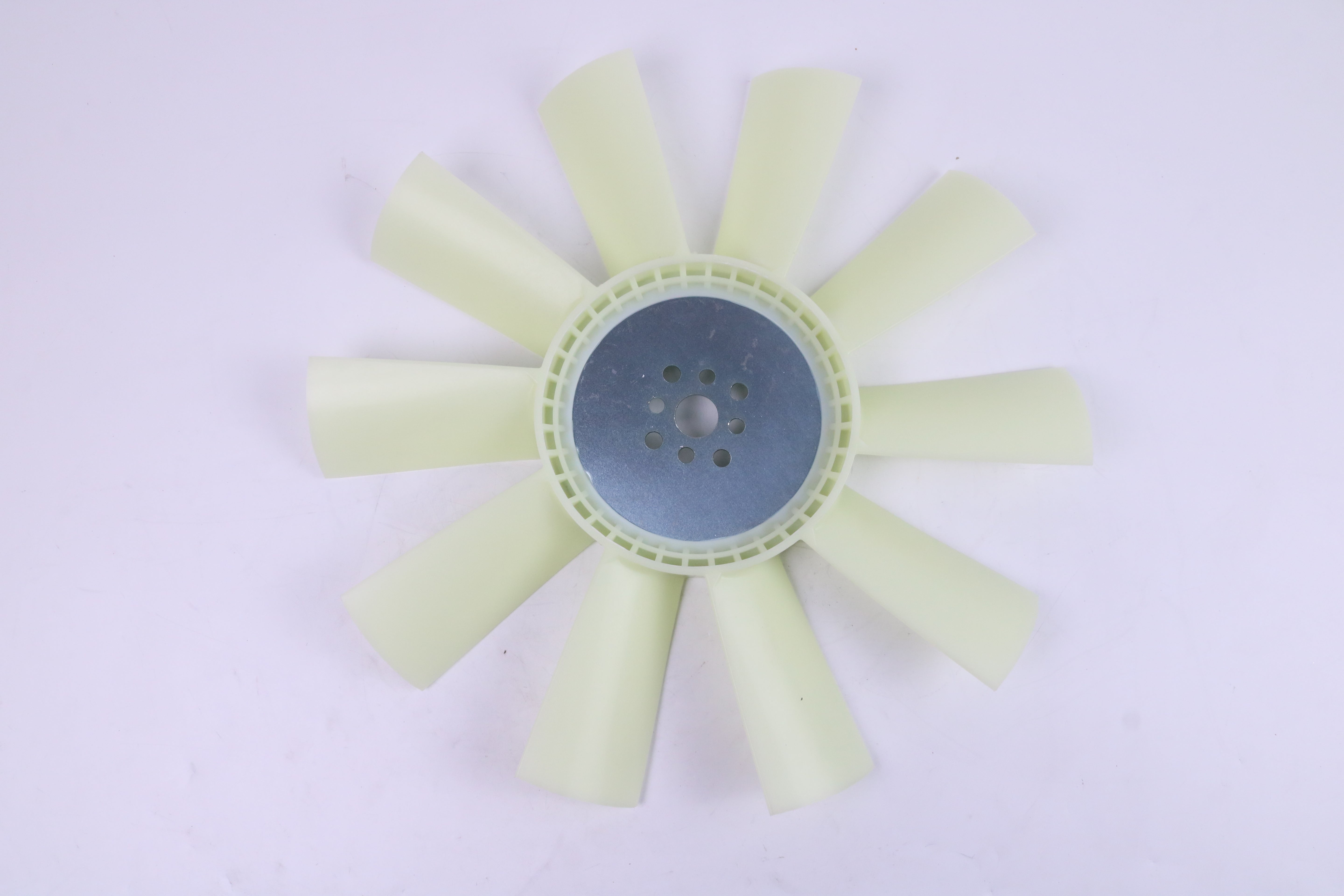 Replacement New Fan Blade 449100-18 For Cummins 4BT Engine