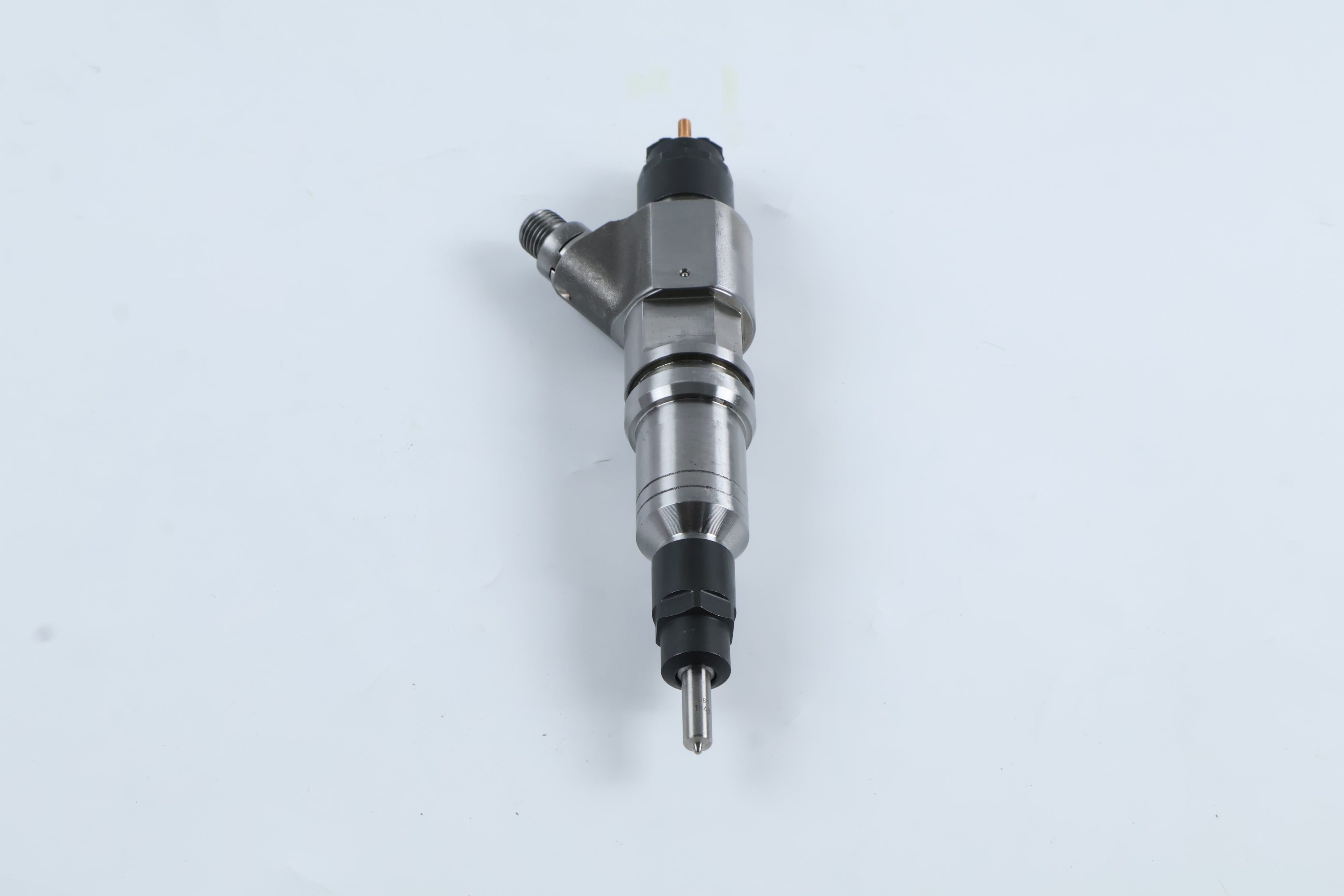 New Fuel Injector 504194432 for Case Harvesting Equipment 635 7010 7120 8010 9010 A8000 A8800