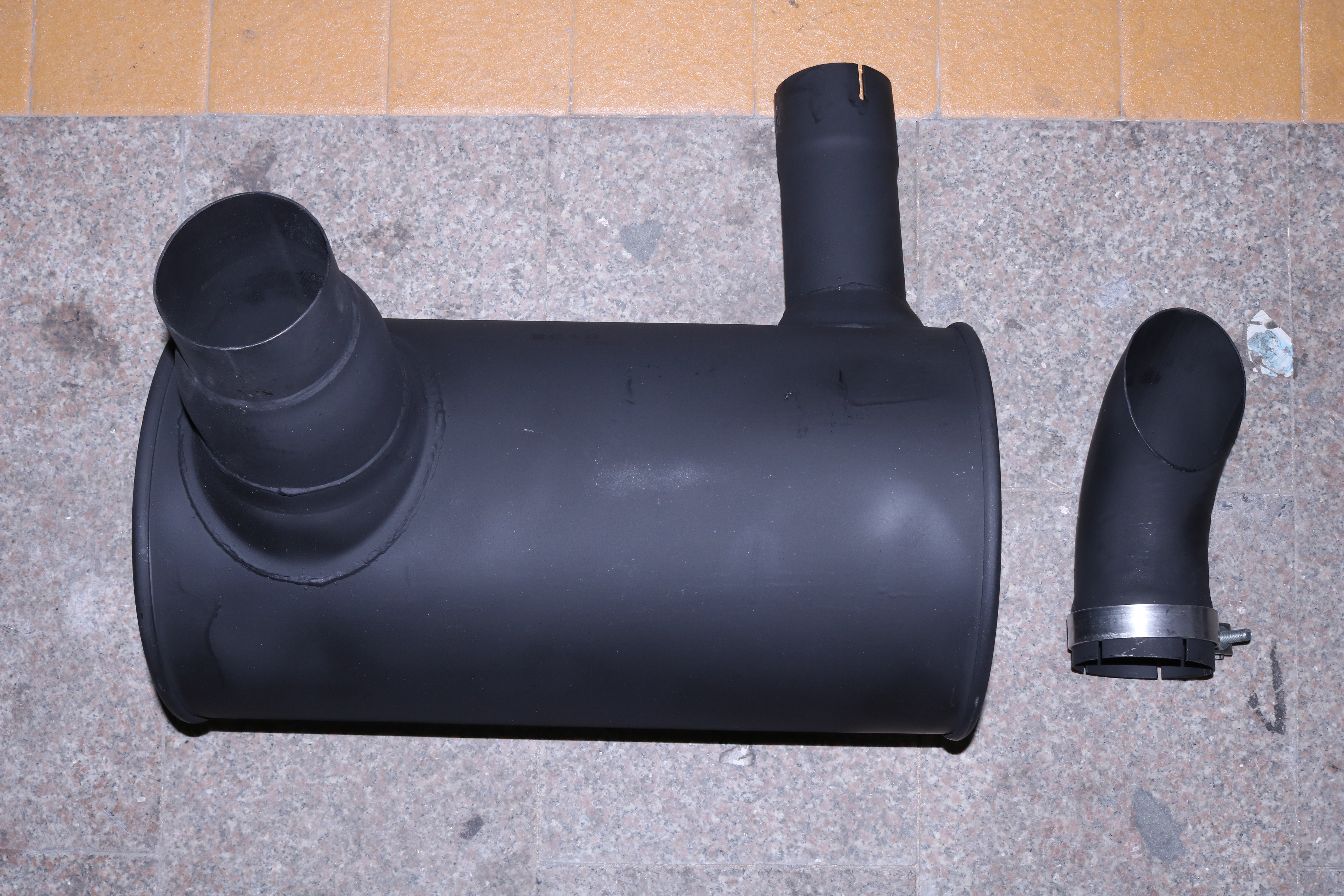 Muffler Silencer 6754-11-6130 for Komatsu Excavator PC200-8M0PC220-8M0 PC200LC-8M0PC220LC-8M0 PC300-8M0