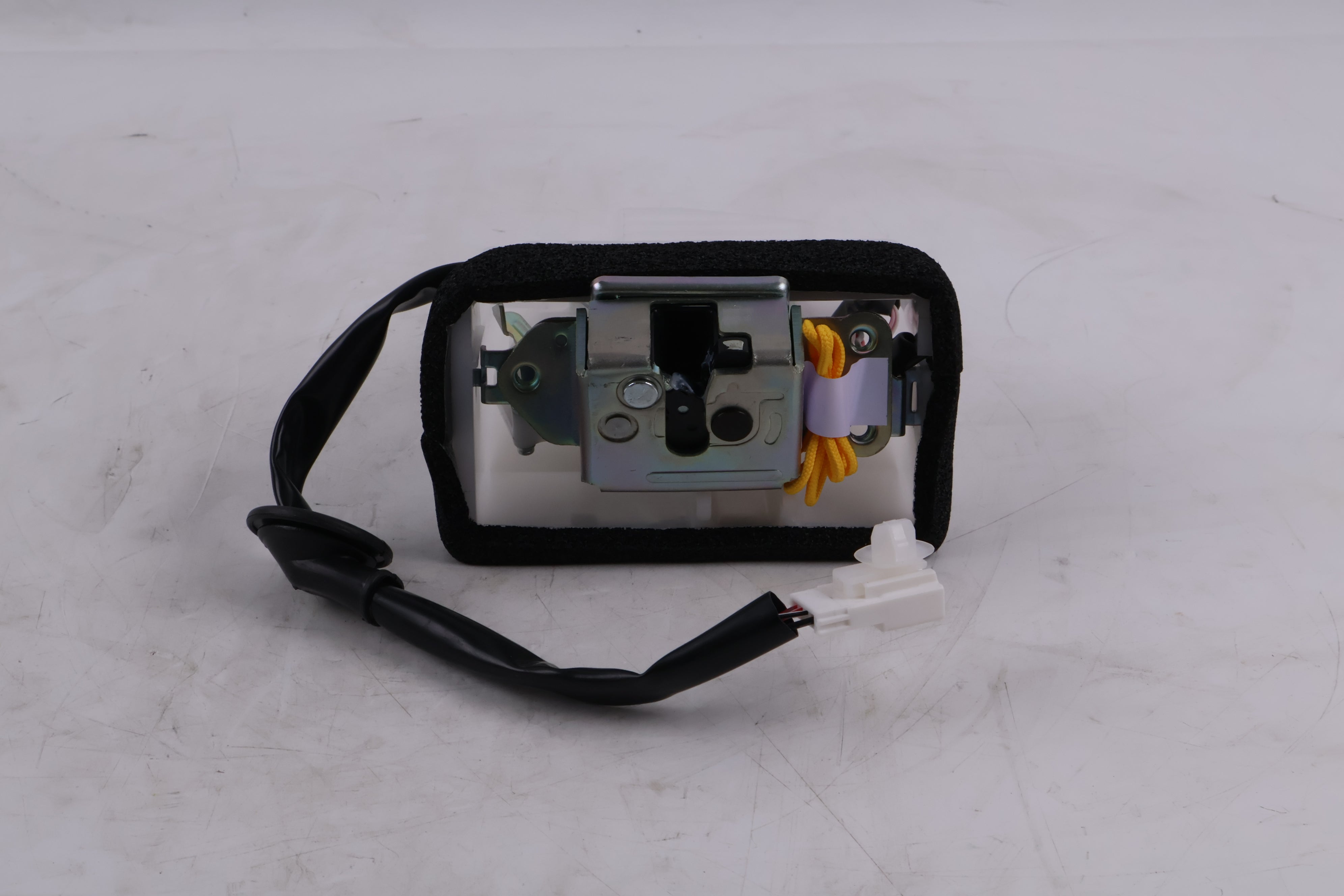 Replacement Rear Tailgate Hatch Lock Actuator 69110-35082 for 2010-2021 Toyota 4Runner