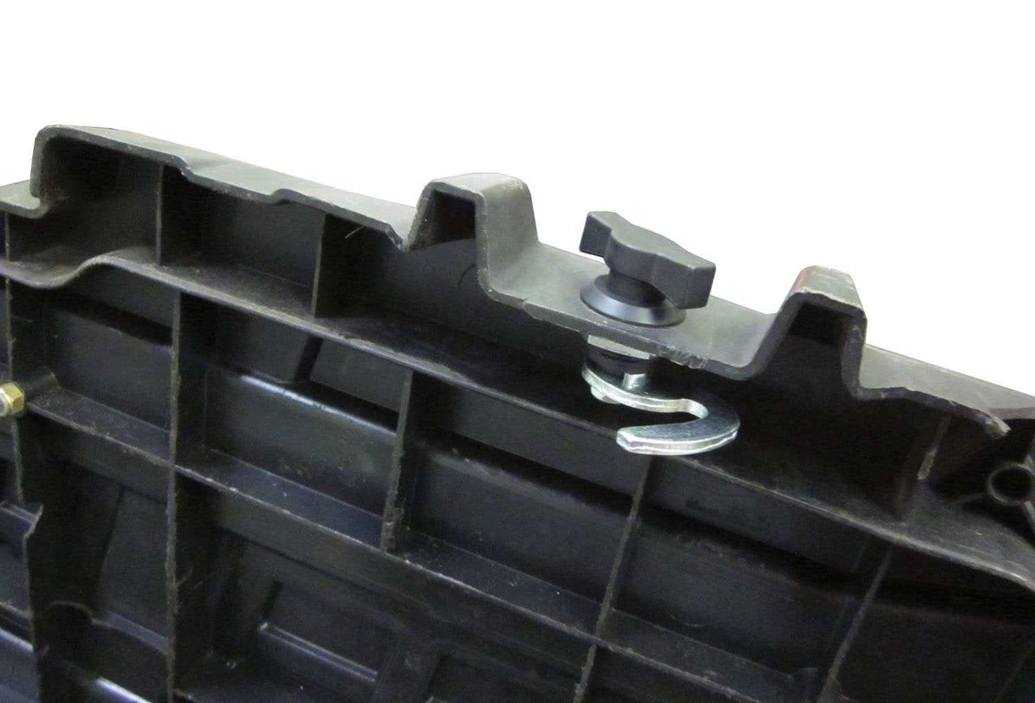Aftermarket New Front Storage Rack Latch (RH) 7081242 7081422 for Polaris Sportsman 300 400 500 600 700 800