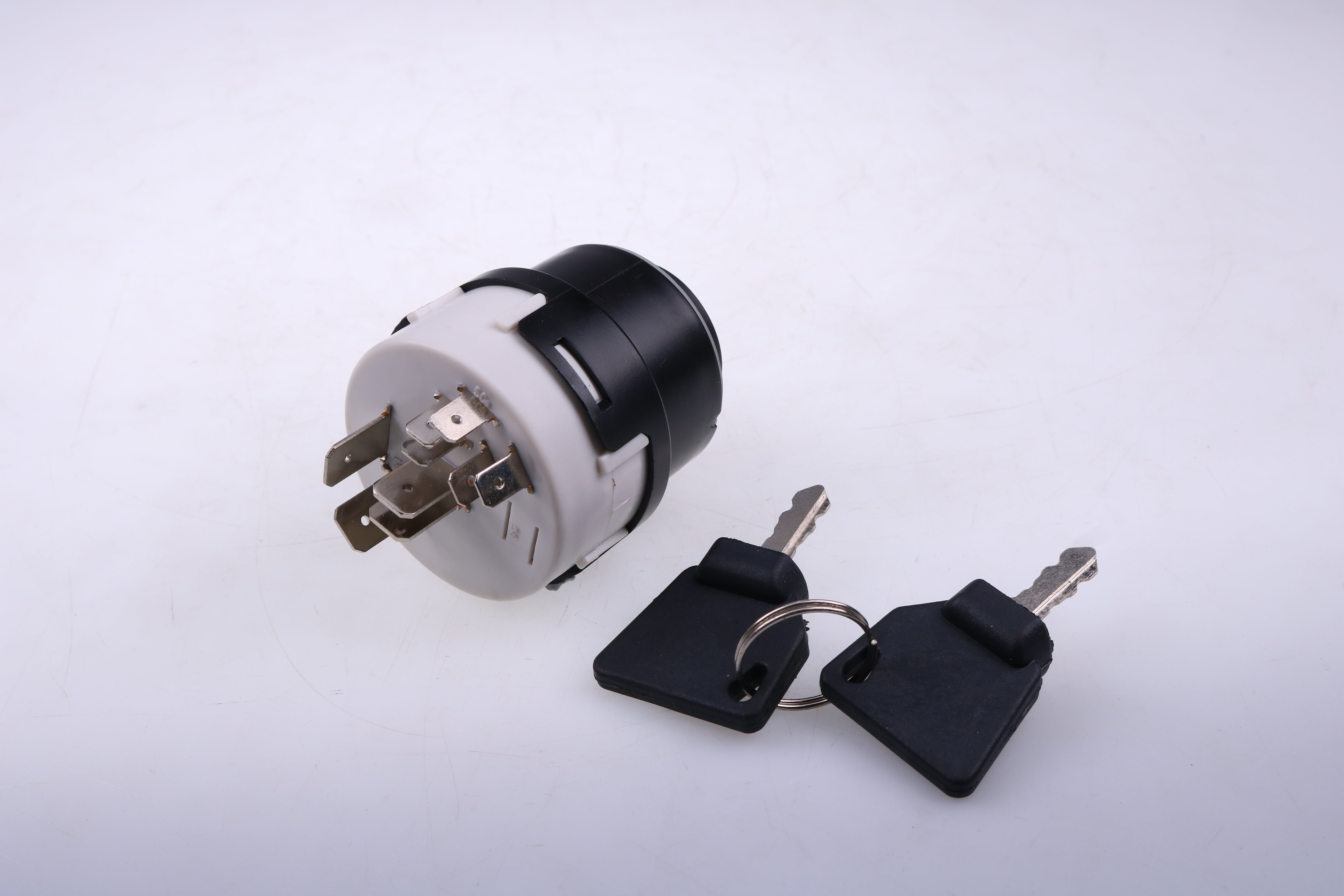 New Ignition Switch 85804674 for Case Light Equipment 555E, 575E, 655E, 675E, B100Blr, B100Btc, B110, B110 Tier 3, B110B, B110Btc