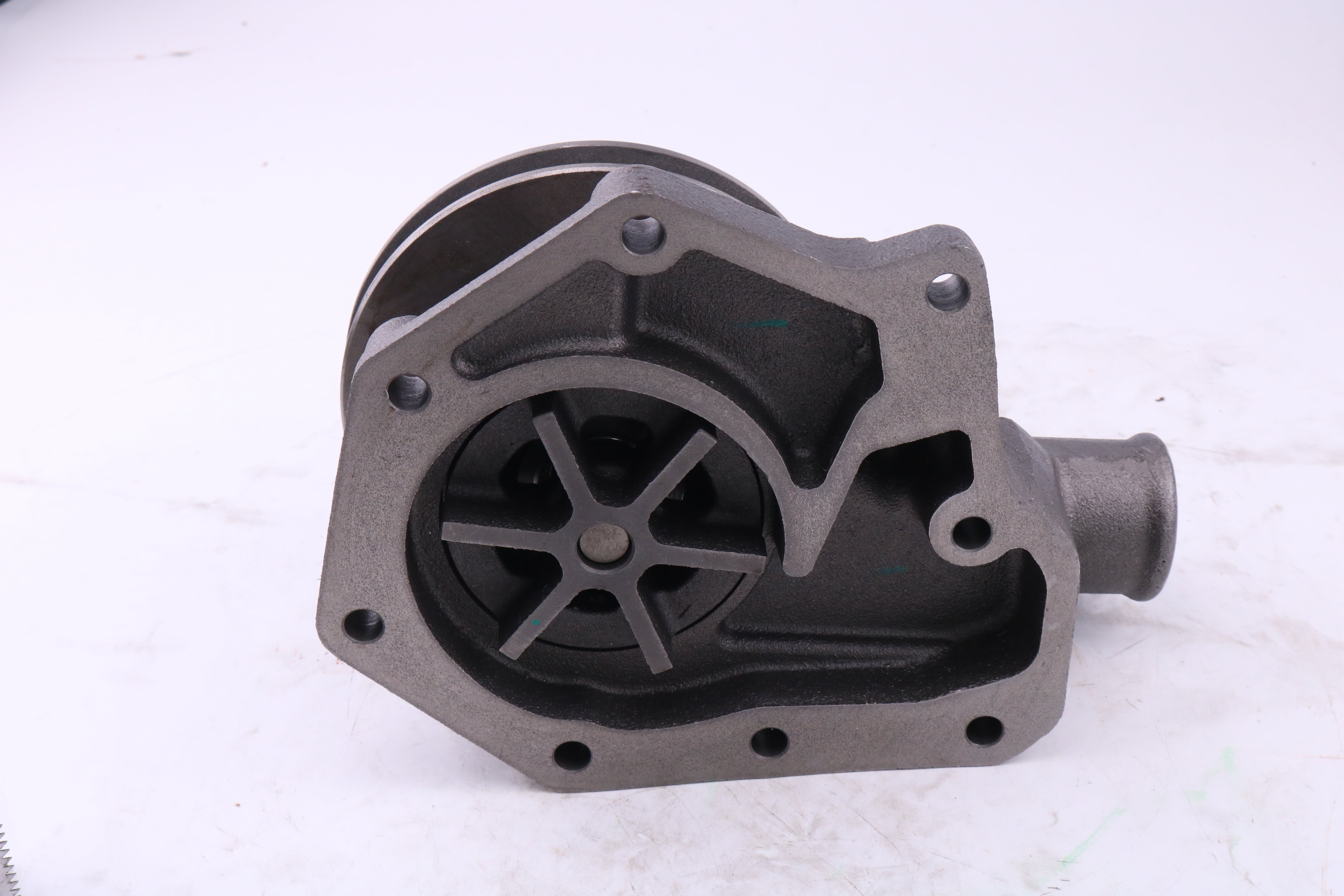 Aftermarket Water Pump AR92416 for John Deere Tractor 1040 1040V 1140F 840