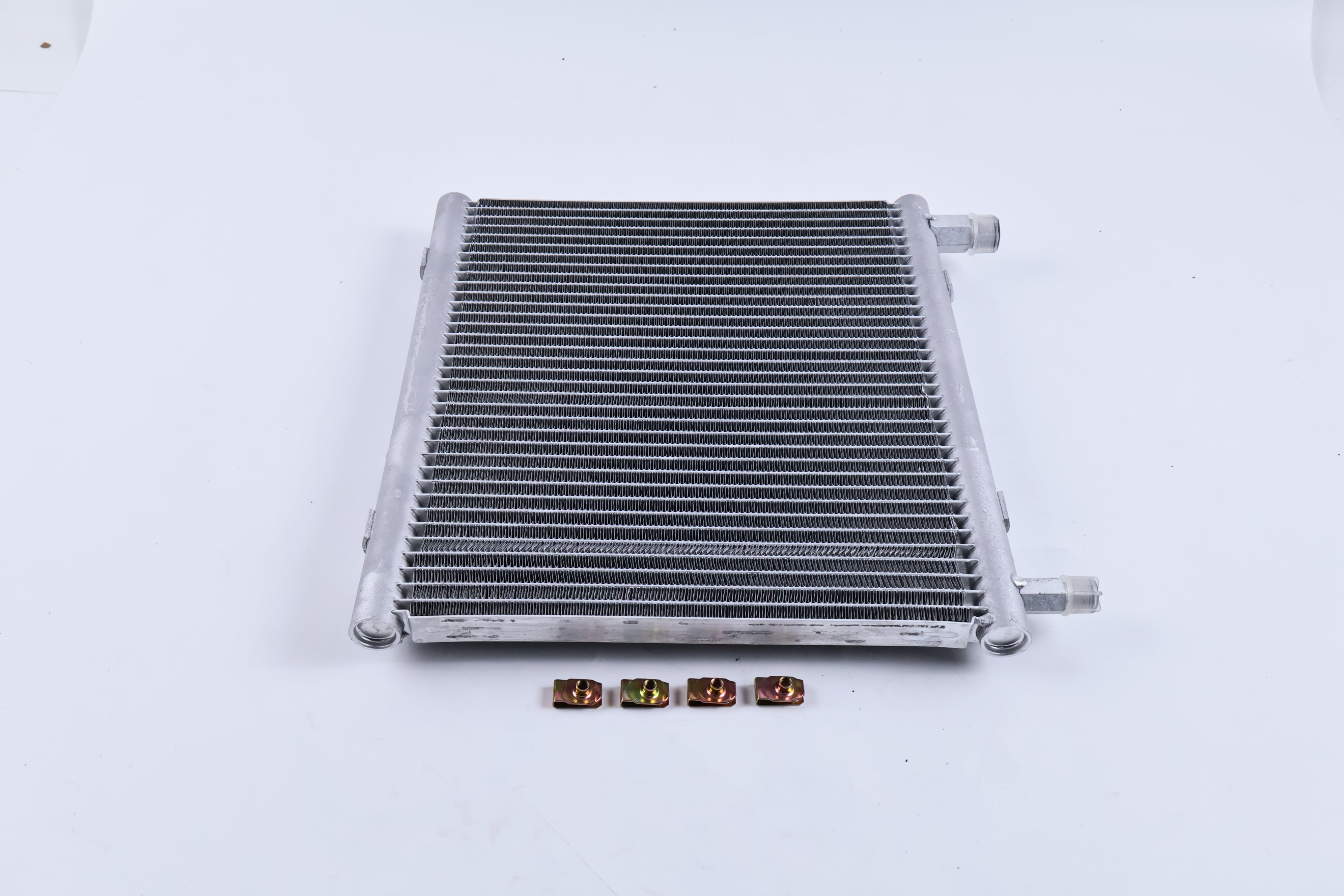 Aftermarket A/C Condenser T2055-72220 T205572220 for Kubota B3000 B3030 B5030 L3430 L4330 L4630 L5030
