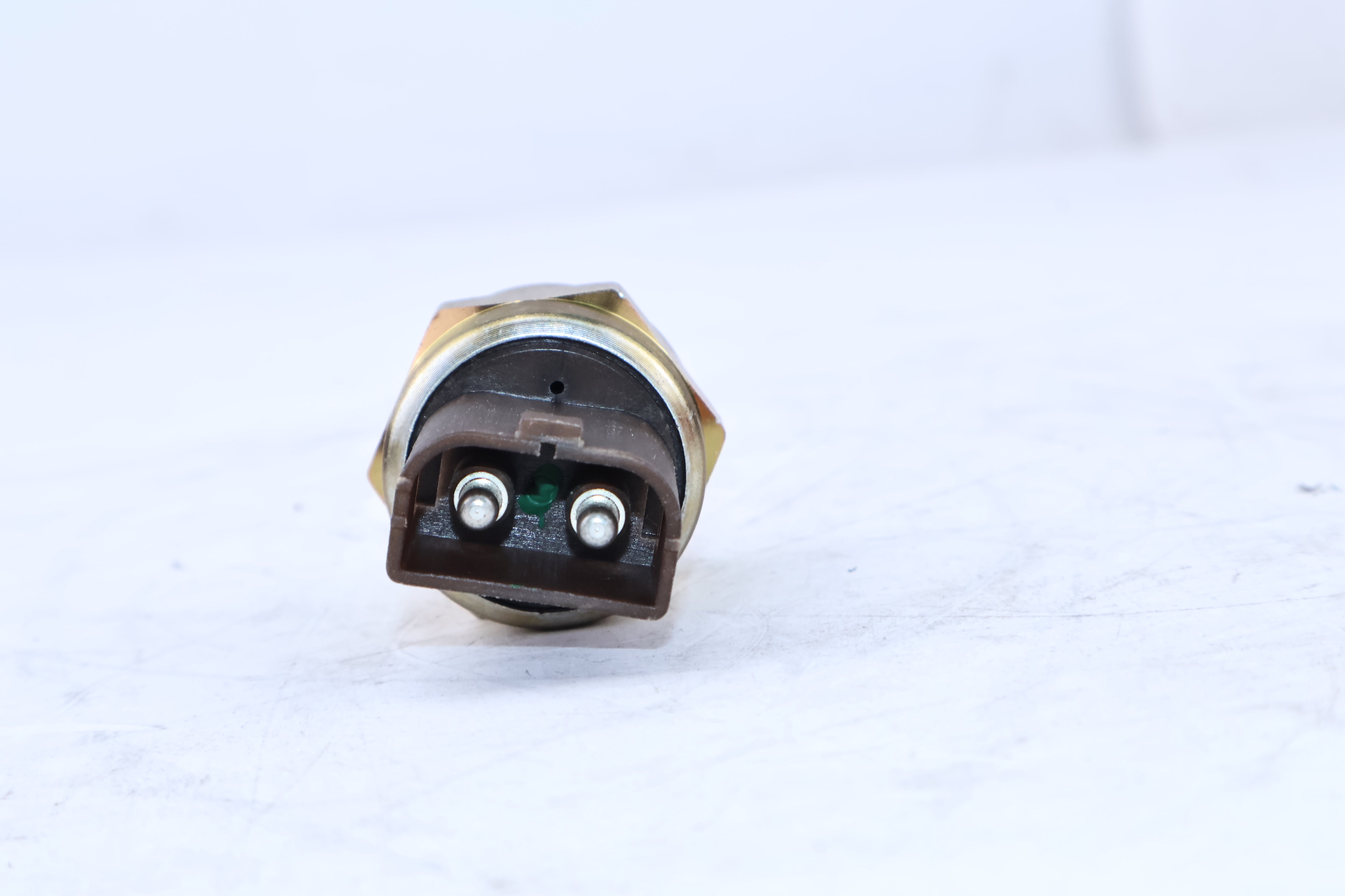 Oil Pressure Sensor Switch 11039249 for Volvo A30C A35C A40 A35 L70C L90C L120C EC130C EW130C EW150C