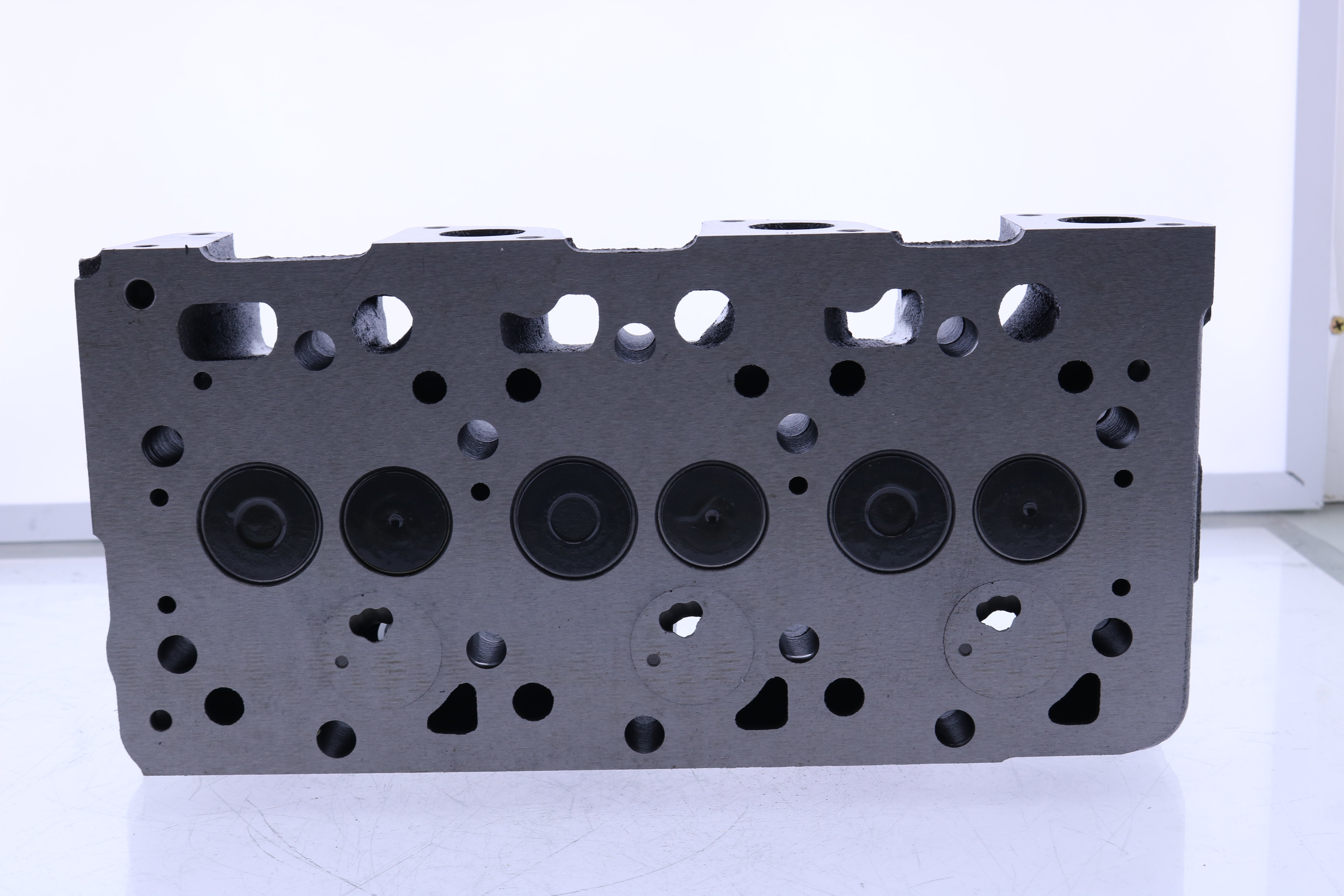 D1005 Cylinder Head Assembly 7001438 for Bobcat Skid Steer Loader 463 553 S70