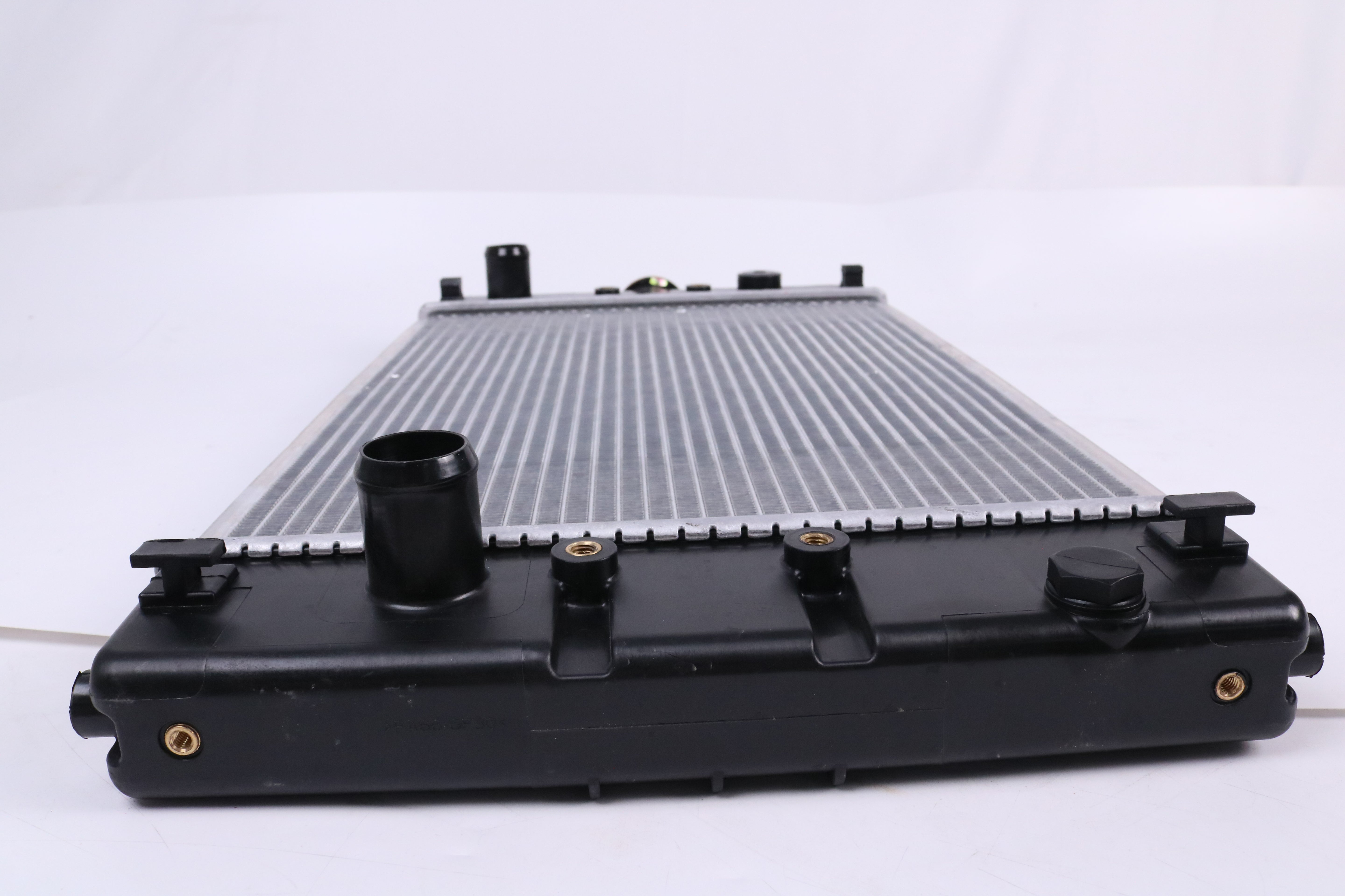 Radiator 476-5580 4765580 Fit for Caterpillar CAT Engine C1.1, C1.5