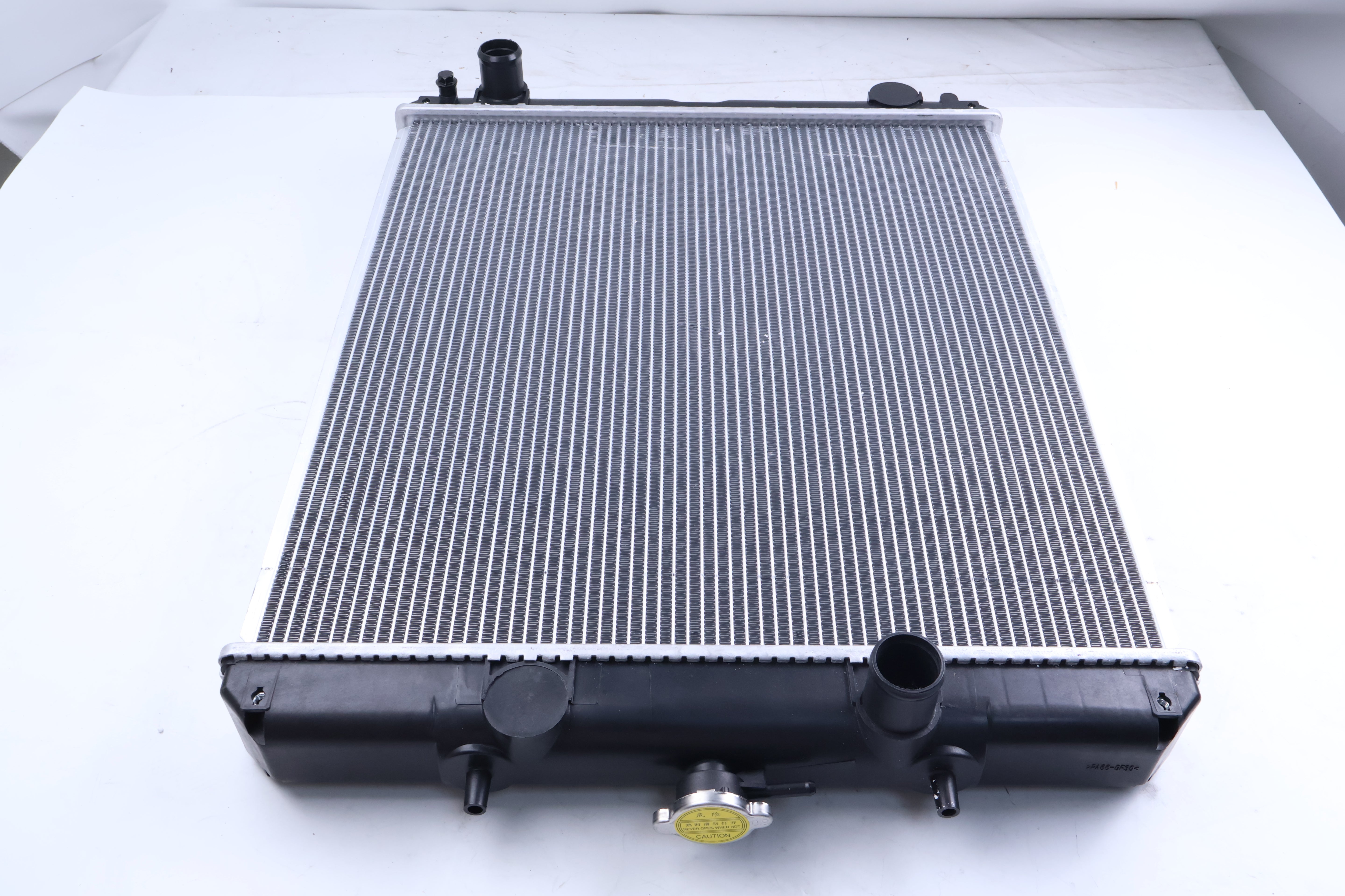 Aftermarket Radiator 8036816 1001263606 for JLG Telehandler 8042 10054 10042